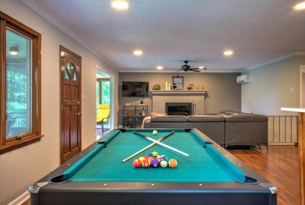 The Peaceful Fox - Relaxing Retreat in Asheville - Family view 4