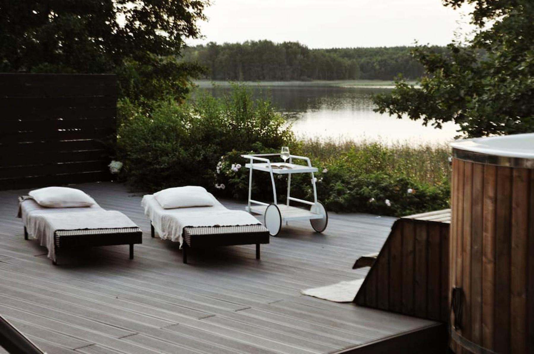 The Lovers SPA view 2