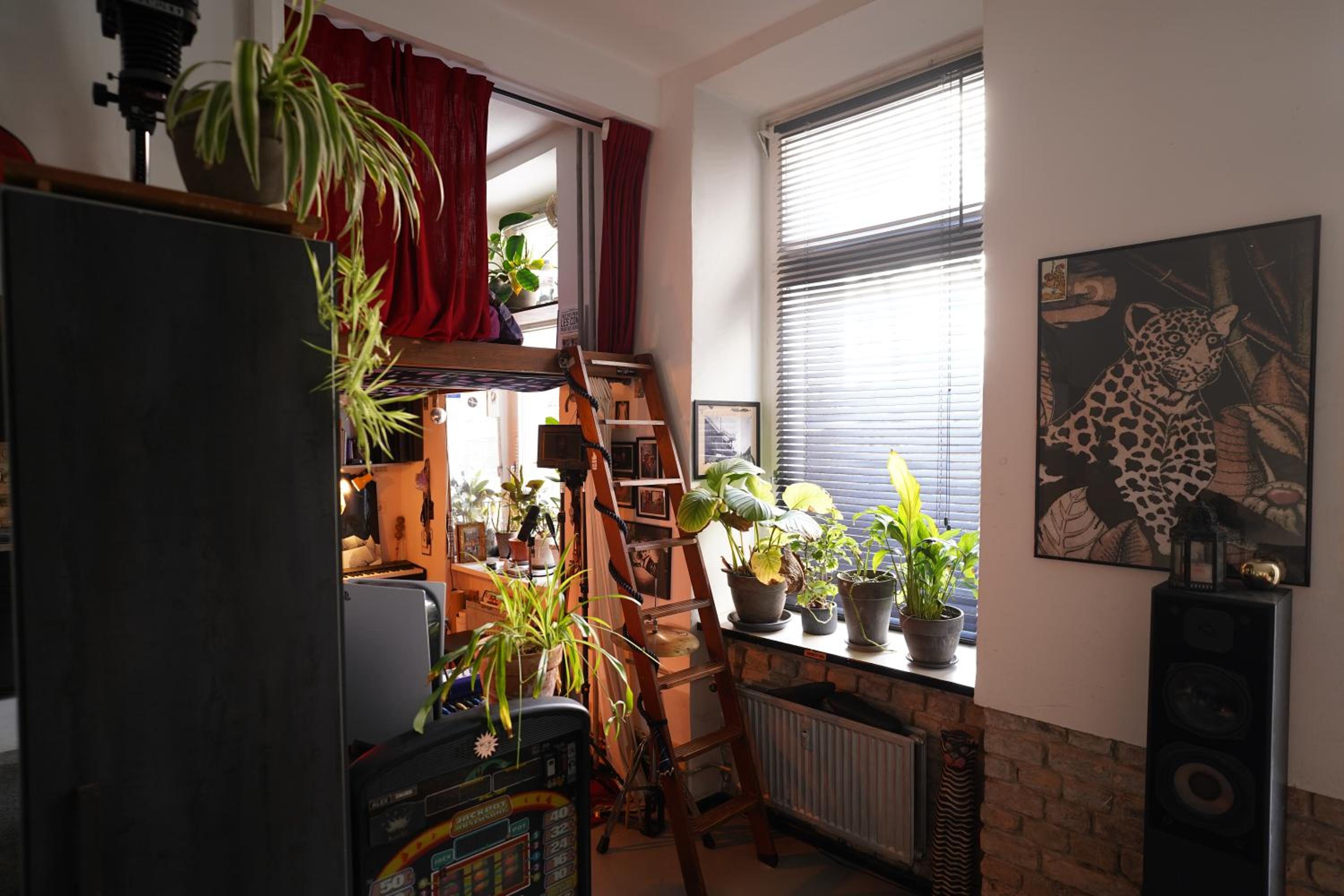 Cozy and quiet loft with private garden in a lively neighbourhood