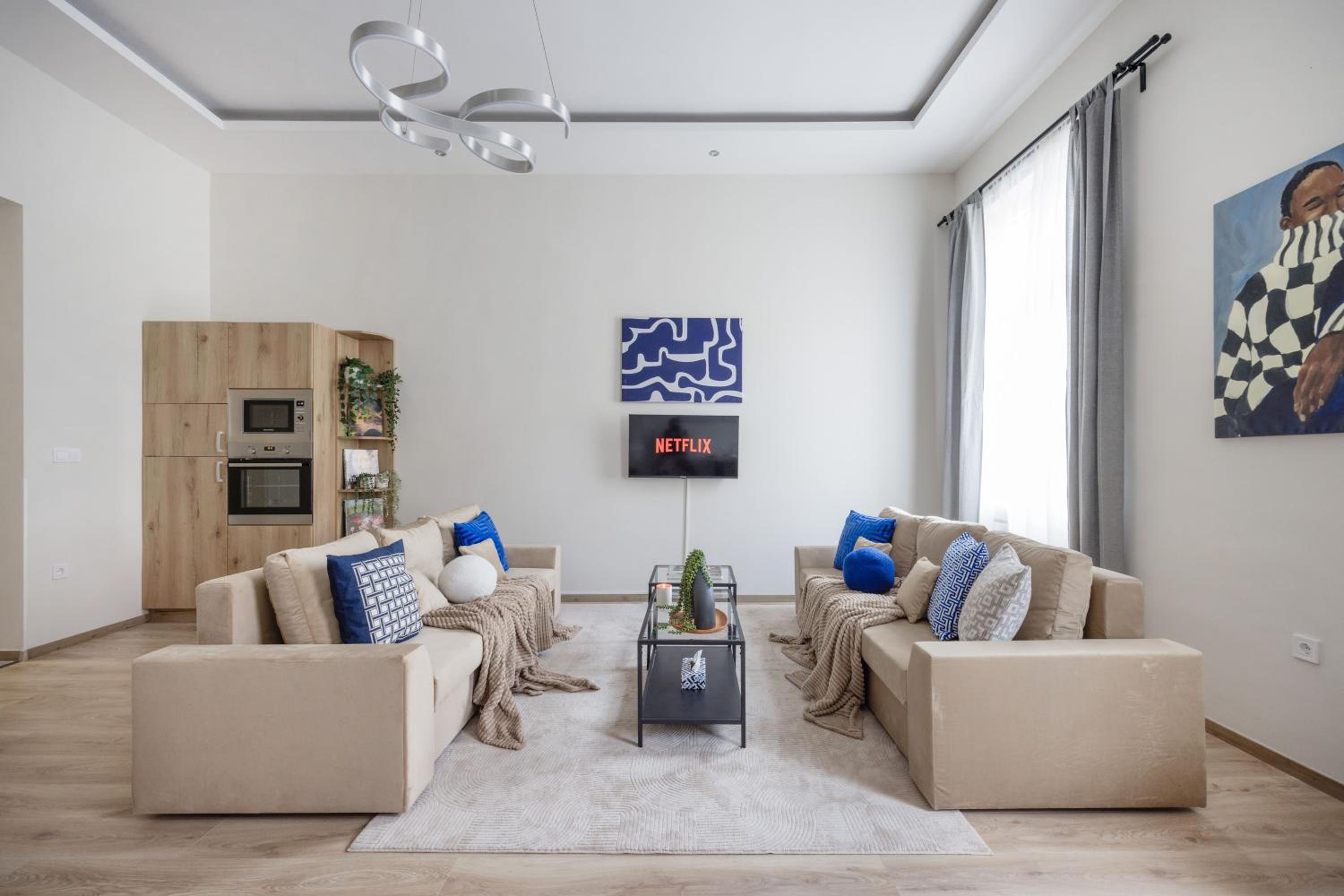 Central Budapest Oasis - Modern Charm, Timeless Comfort view 4