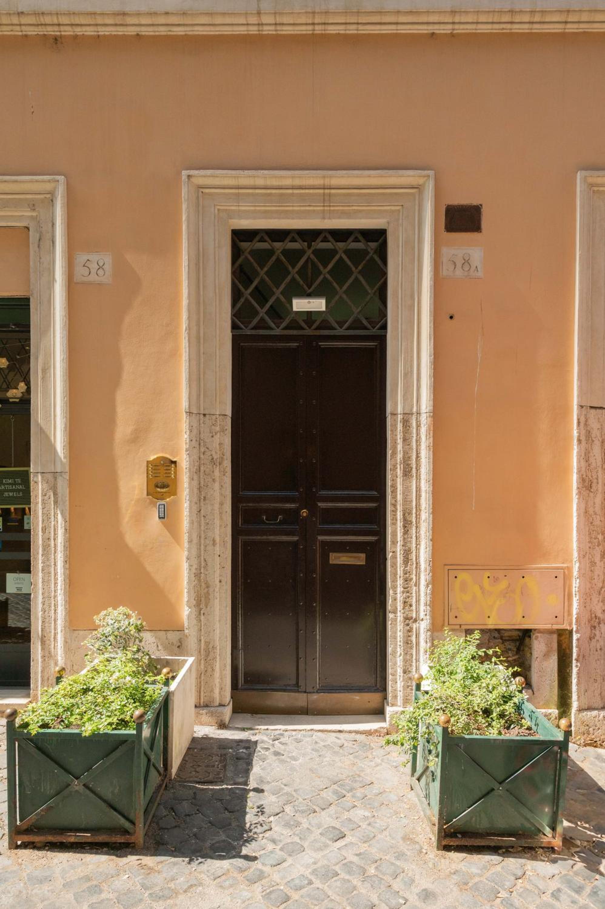 ELICAL Vatican Suites