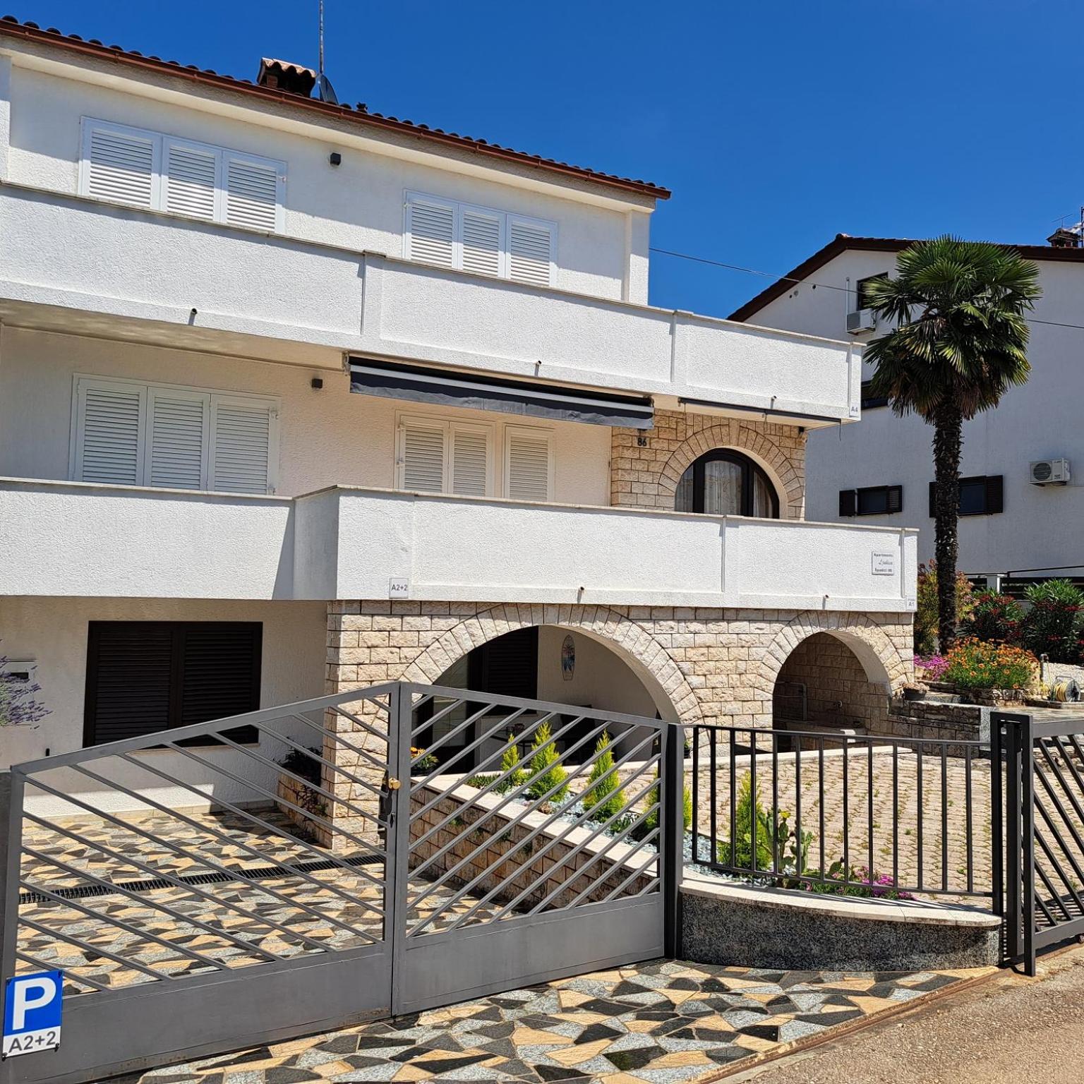 Apartments Ljubica