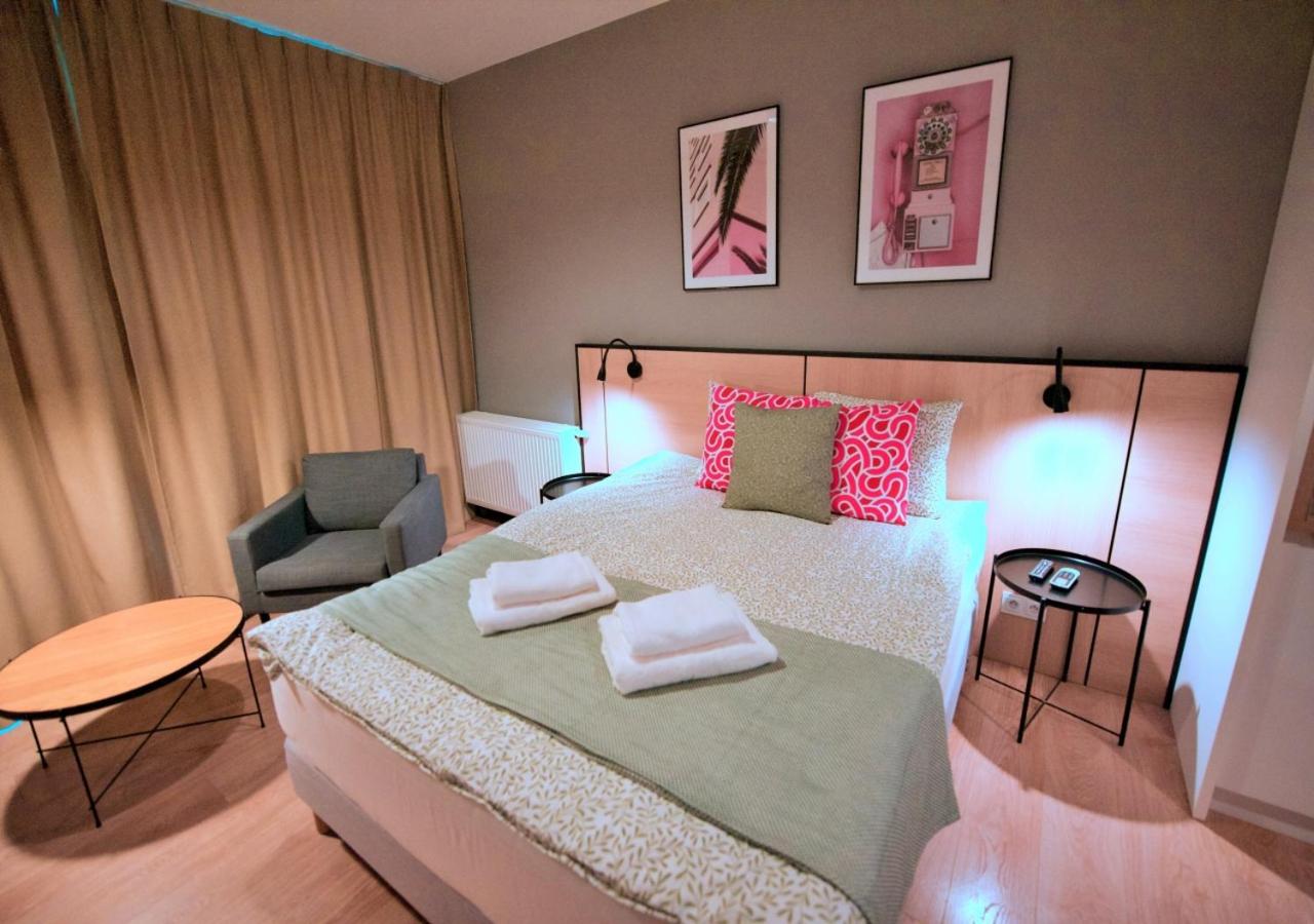 BK Aparthotel Praga - National Stadium - Comfortable Apartment for 4 people