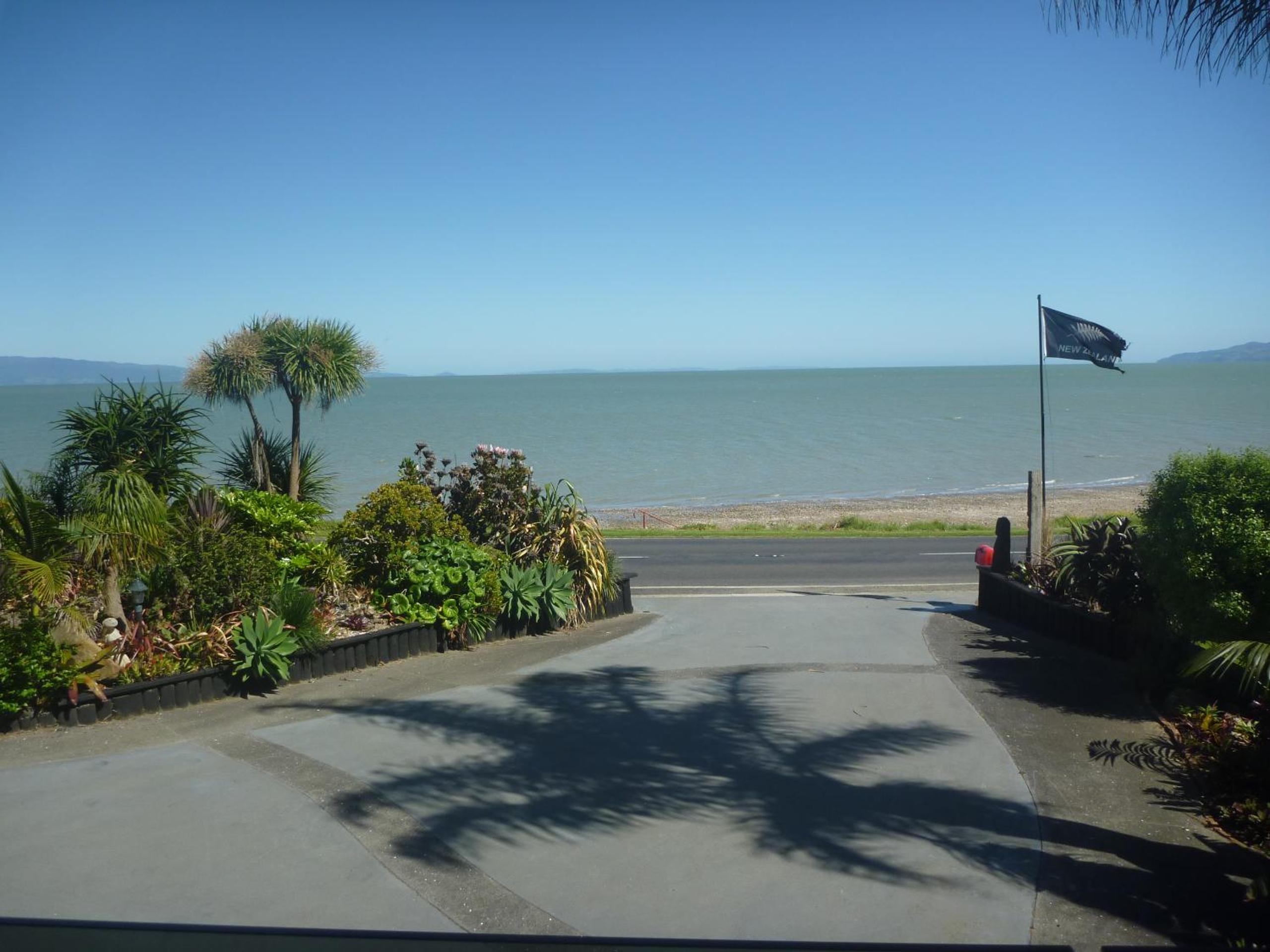 Pohutukawa Coast BnB