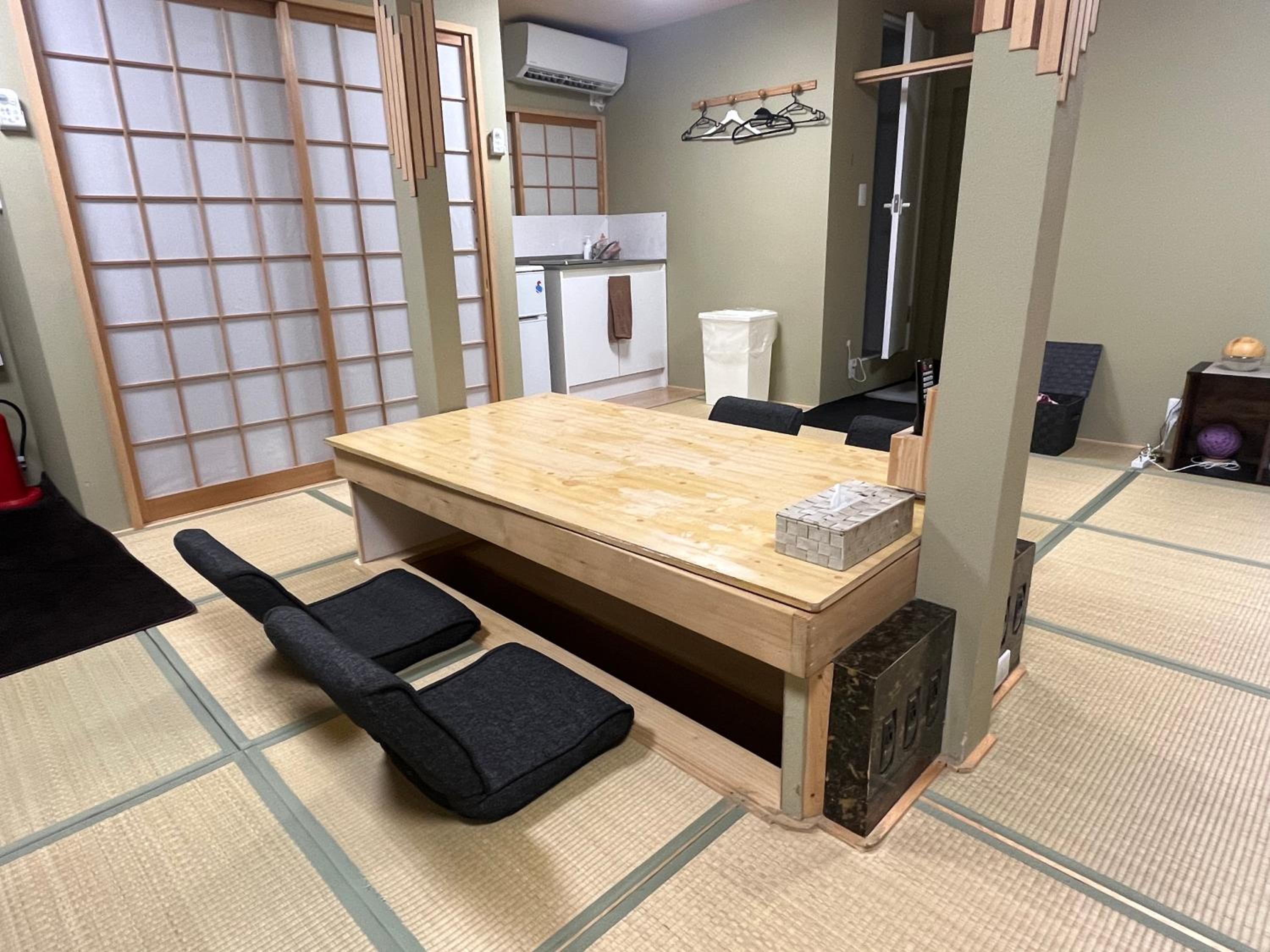 Local Japanese Stay & Sake Experience Namba area