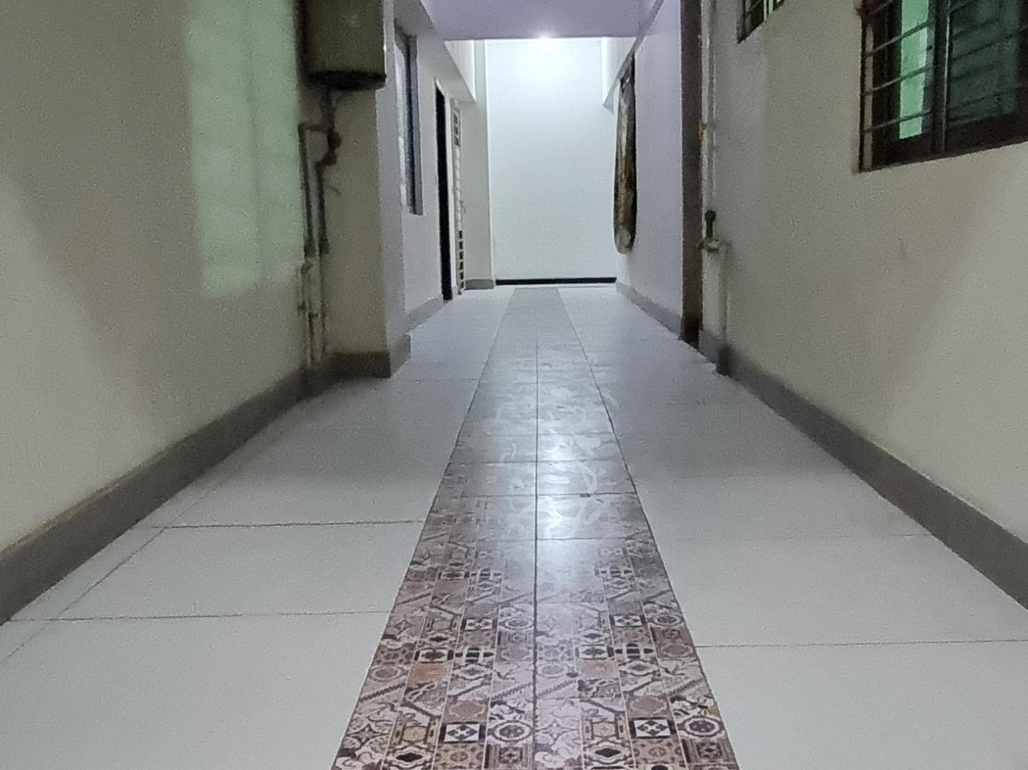 Independent Two Bedrooms Appartment with kitchen