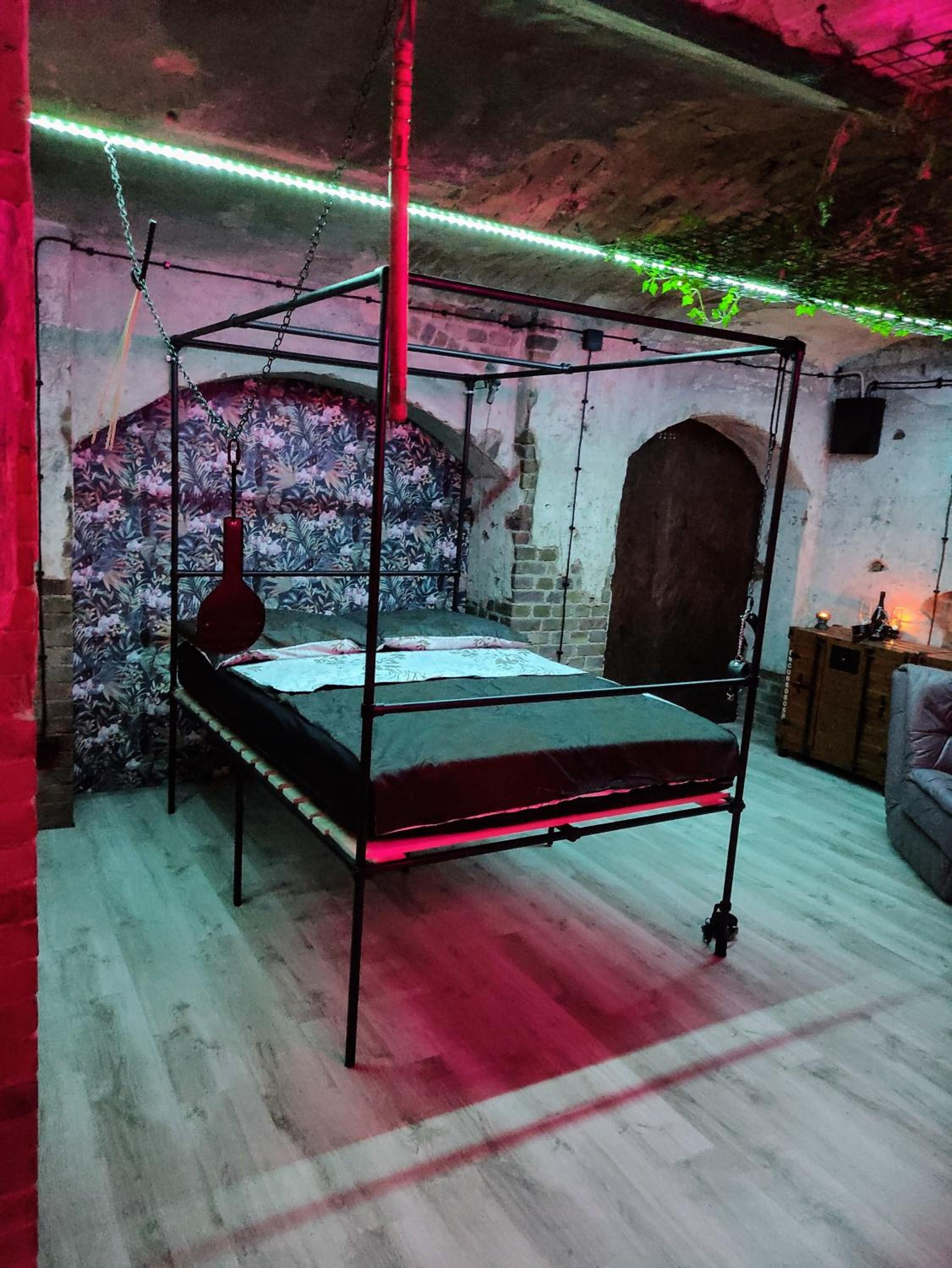 UseMe BDSM LOVE - Uwolnij pragnienia