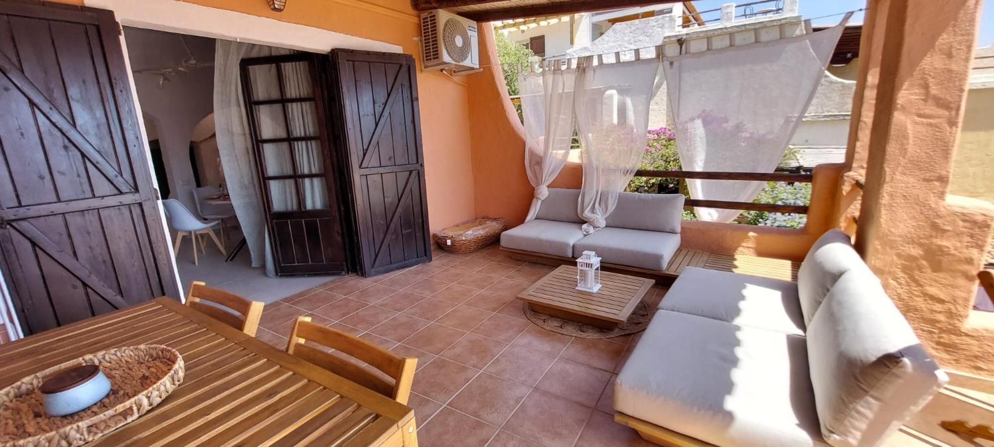 casa Evelyn Capo Blu view 5