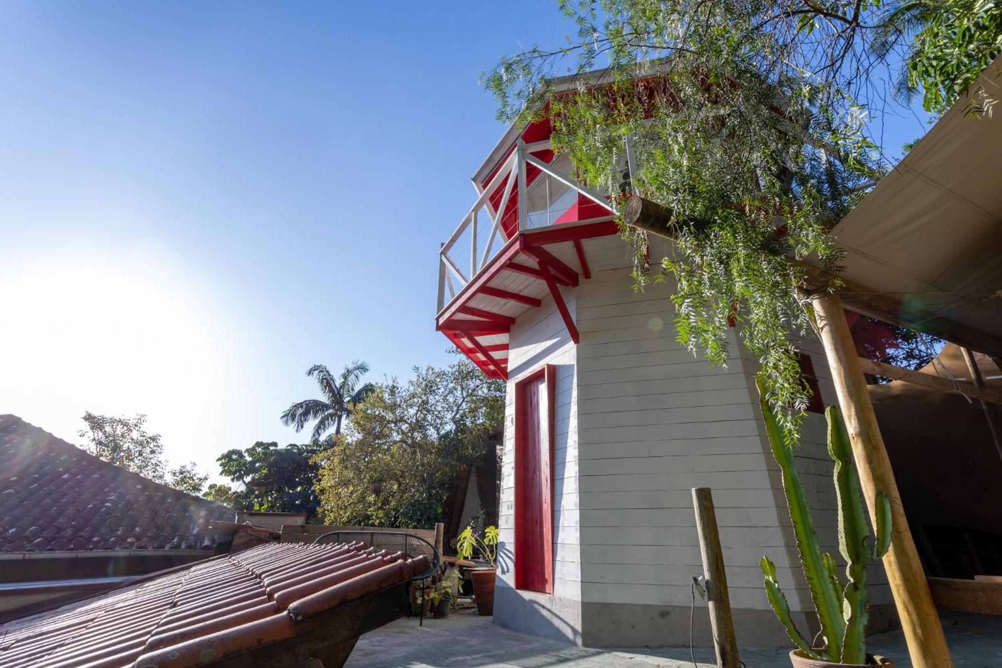 Hotel Hostel Da Vila Ilhabela - Image 1