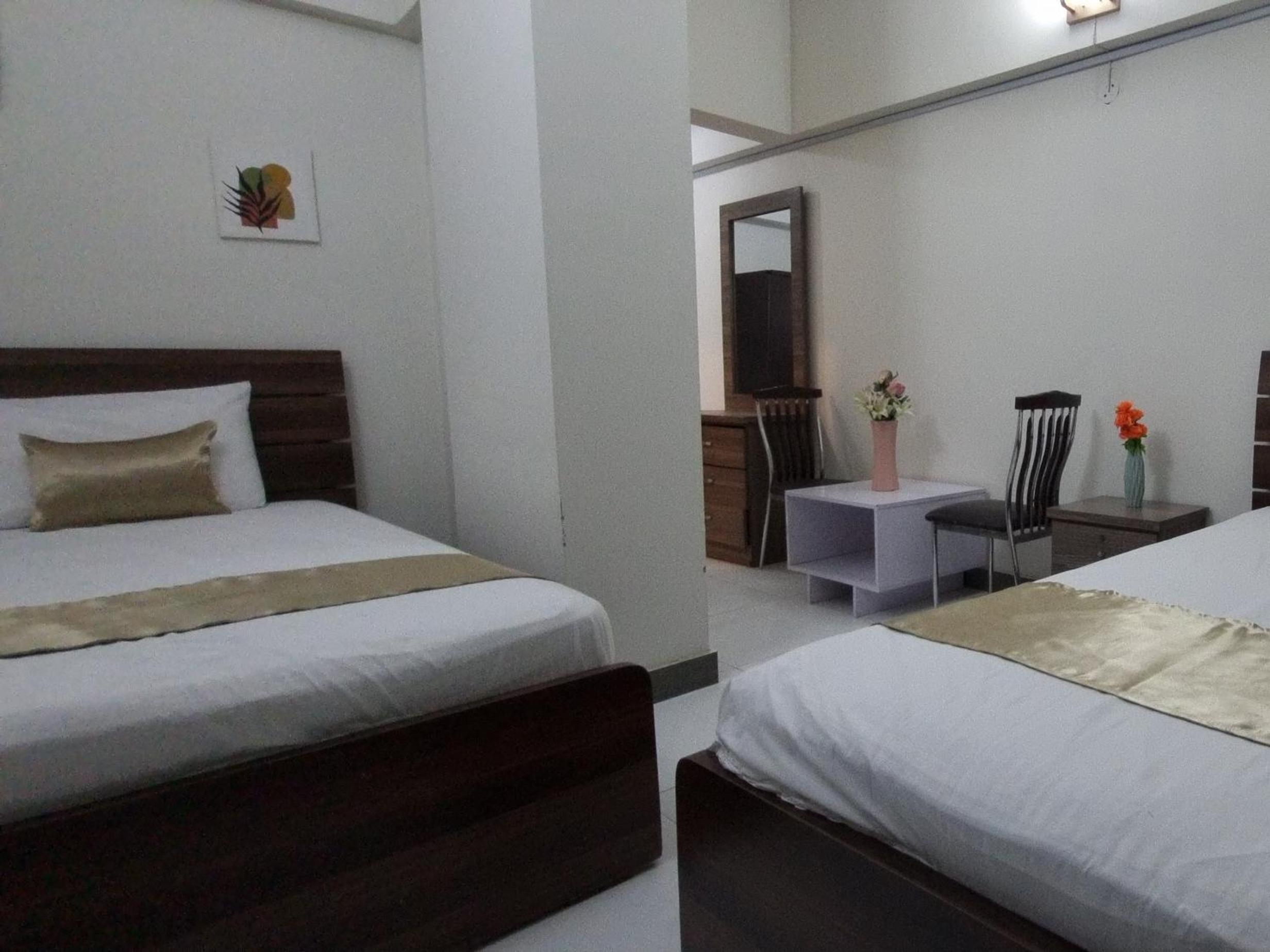 Independent Two Bedrooms Appartment with kitchen