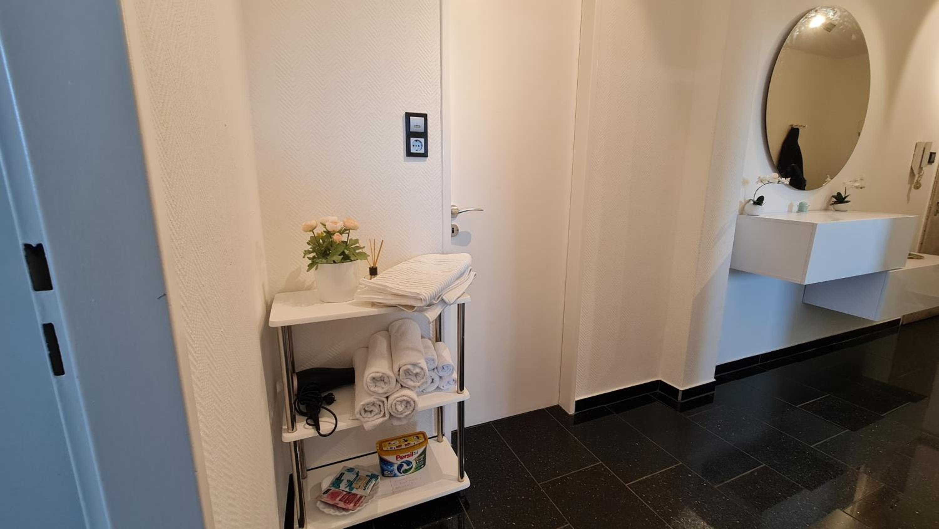 DEICHLIEBE 1 - traumhafter Ausblick, eigene Garage & kontaktloser Check-in - KOMFORT PUR!!!