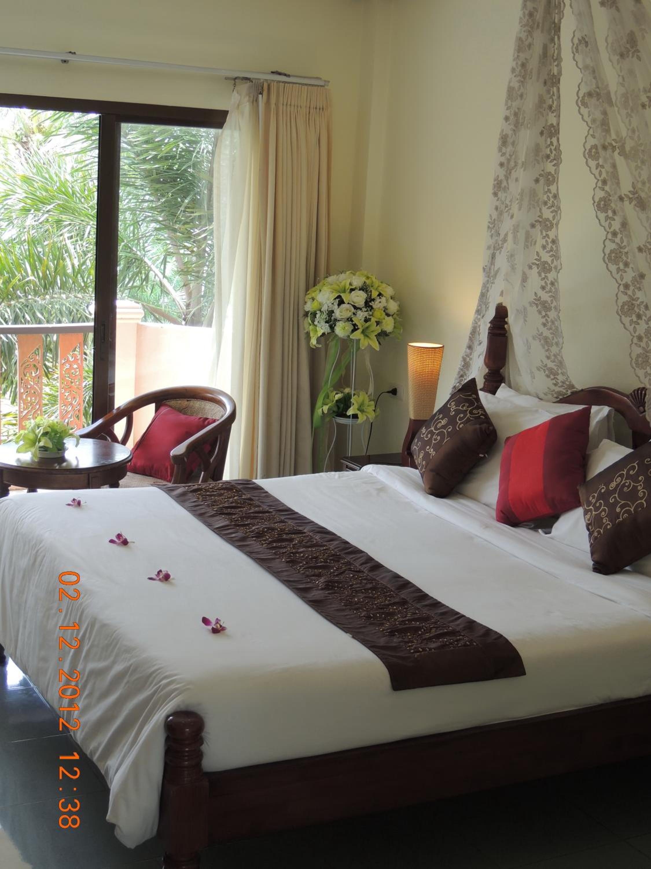 Lanta Seafront Resort