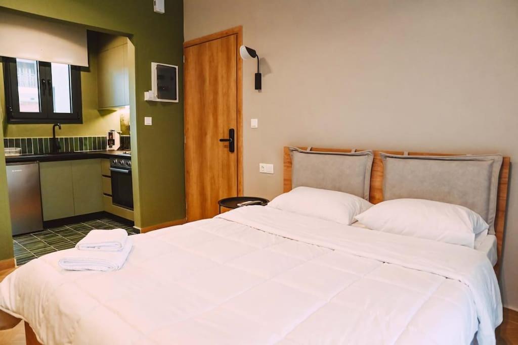 Four Stay Apartments Olive Room view 5