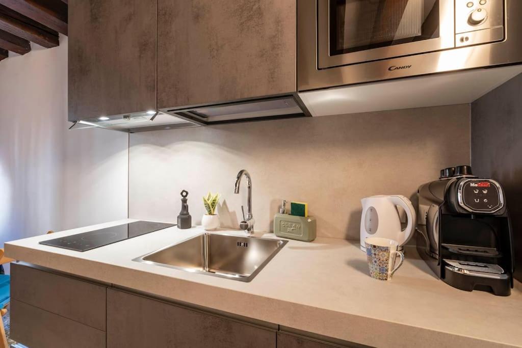 1 minutes SAN MARCO Square - Karin House