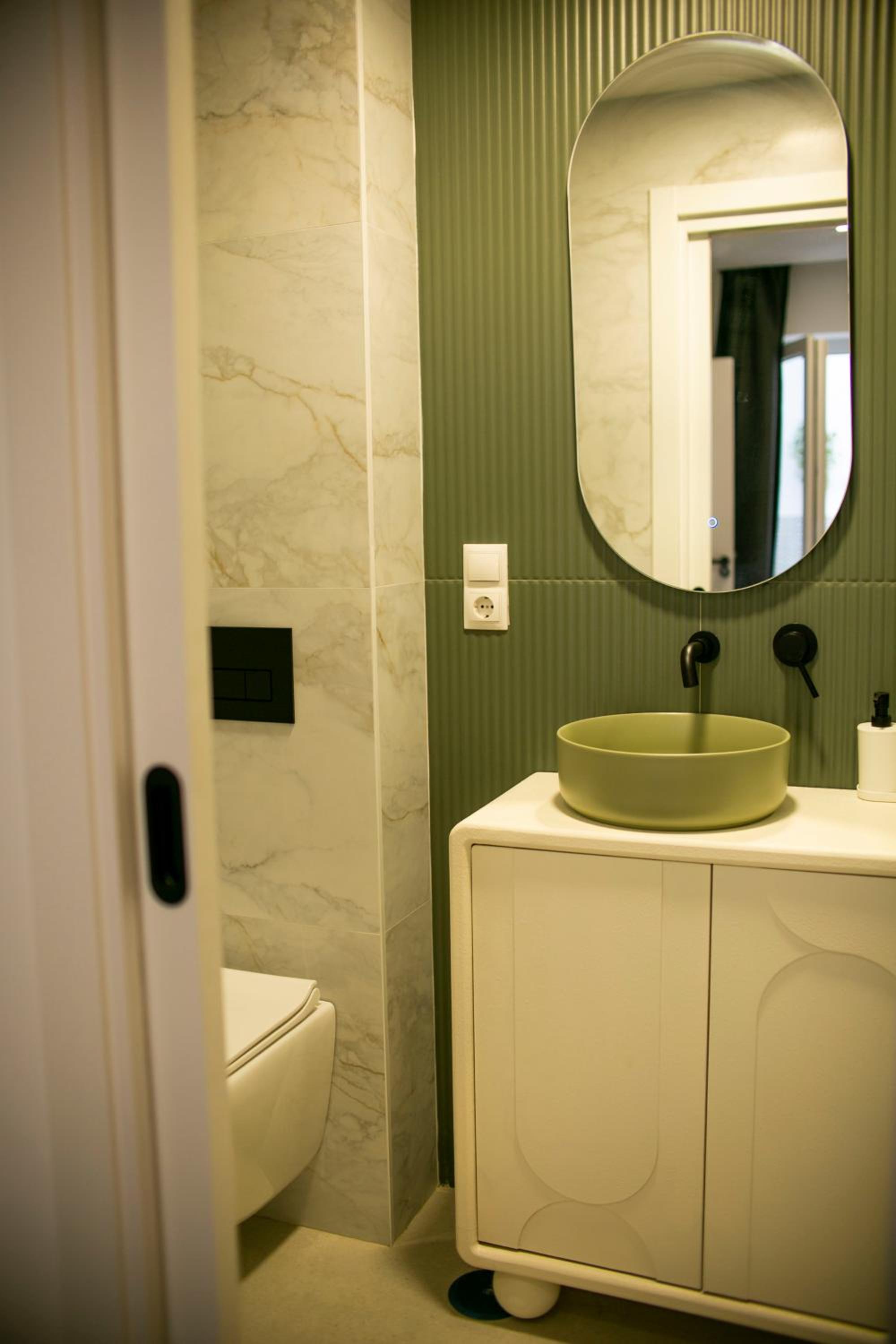 Casa Lyrata Comfort & Design