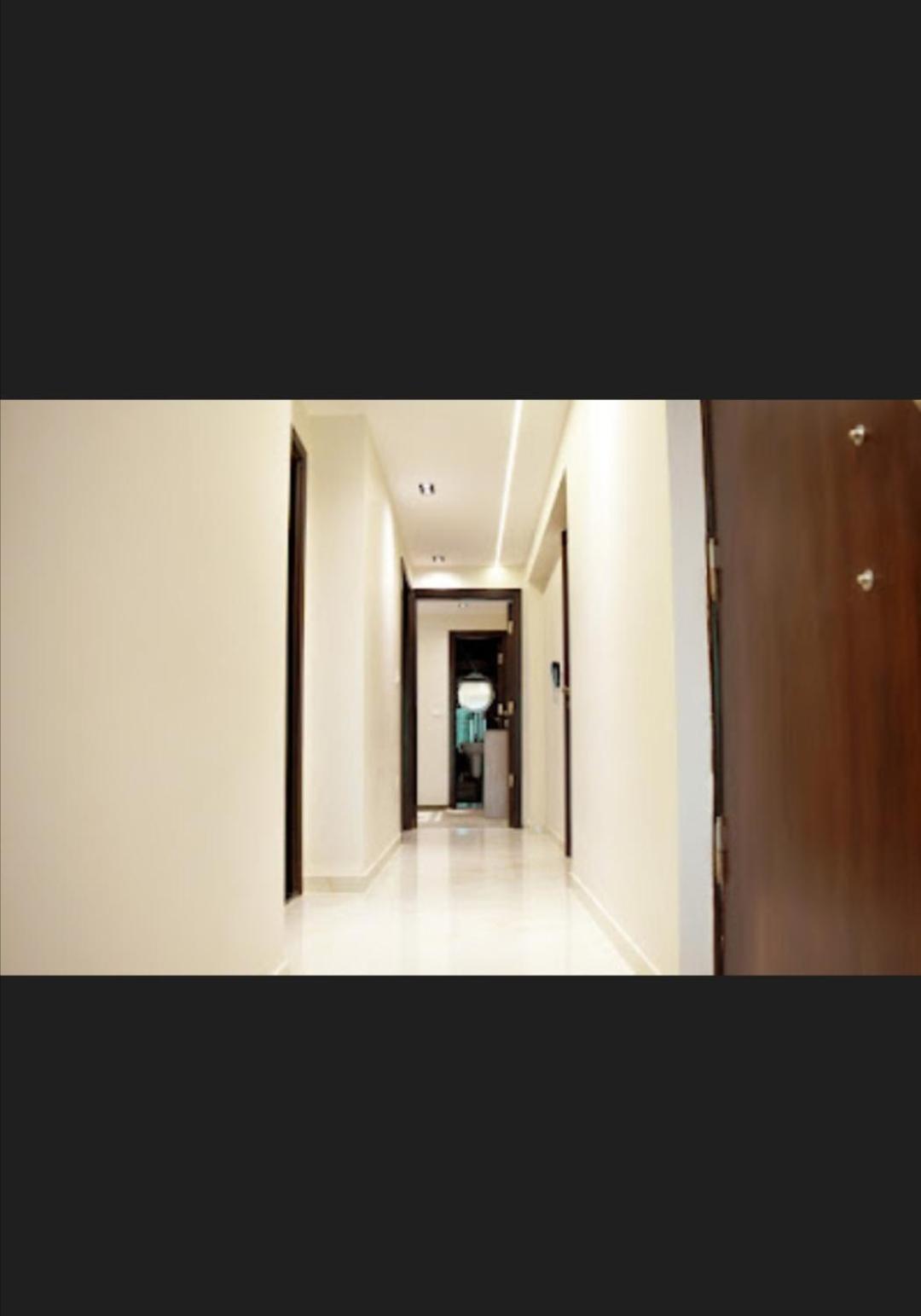 Building hotel