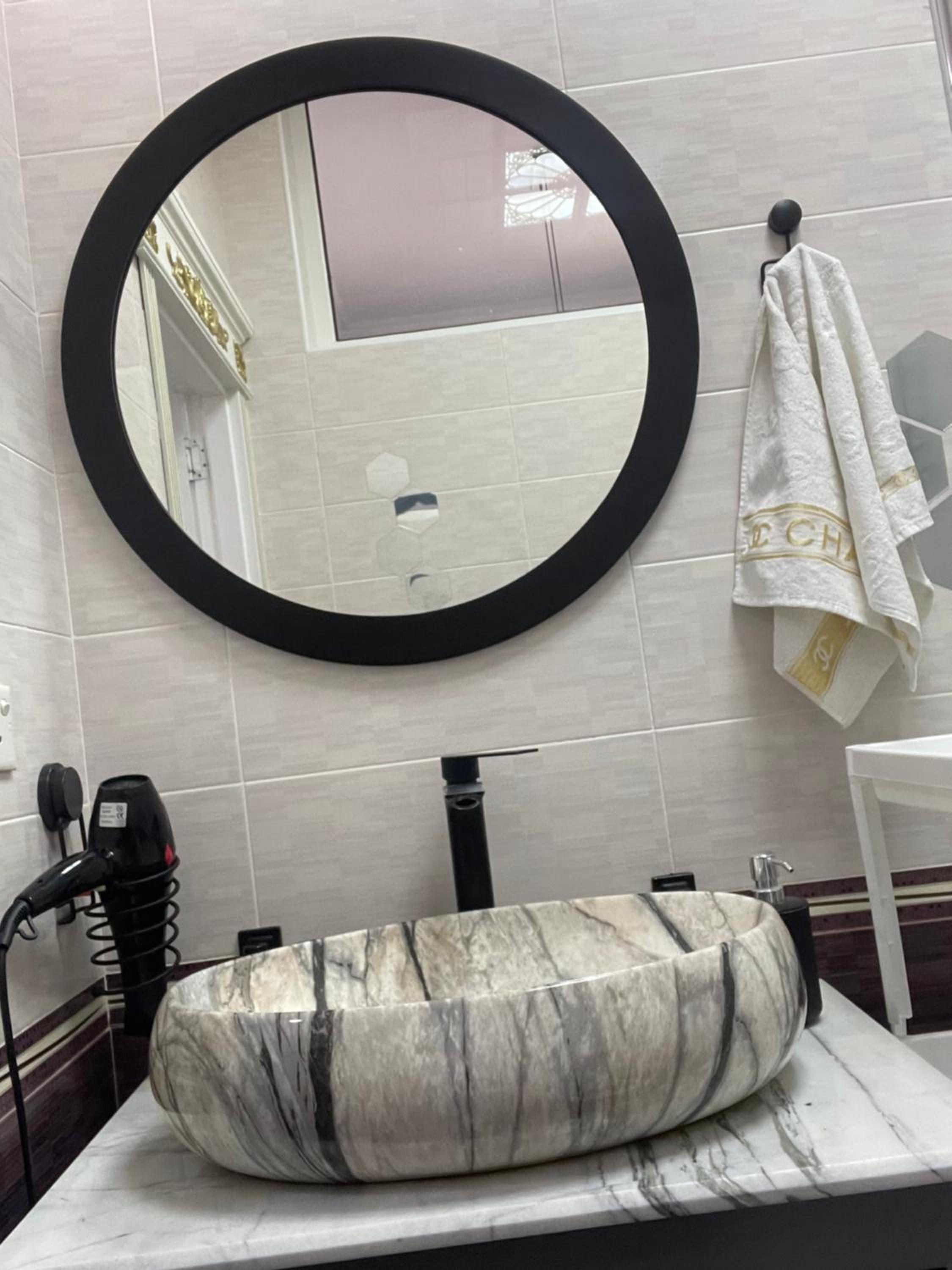 A luxury flat in the heart of the city