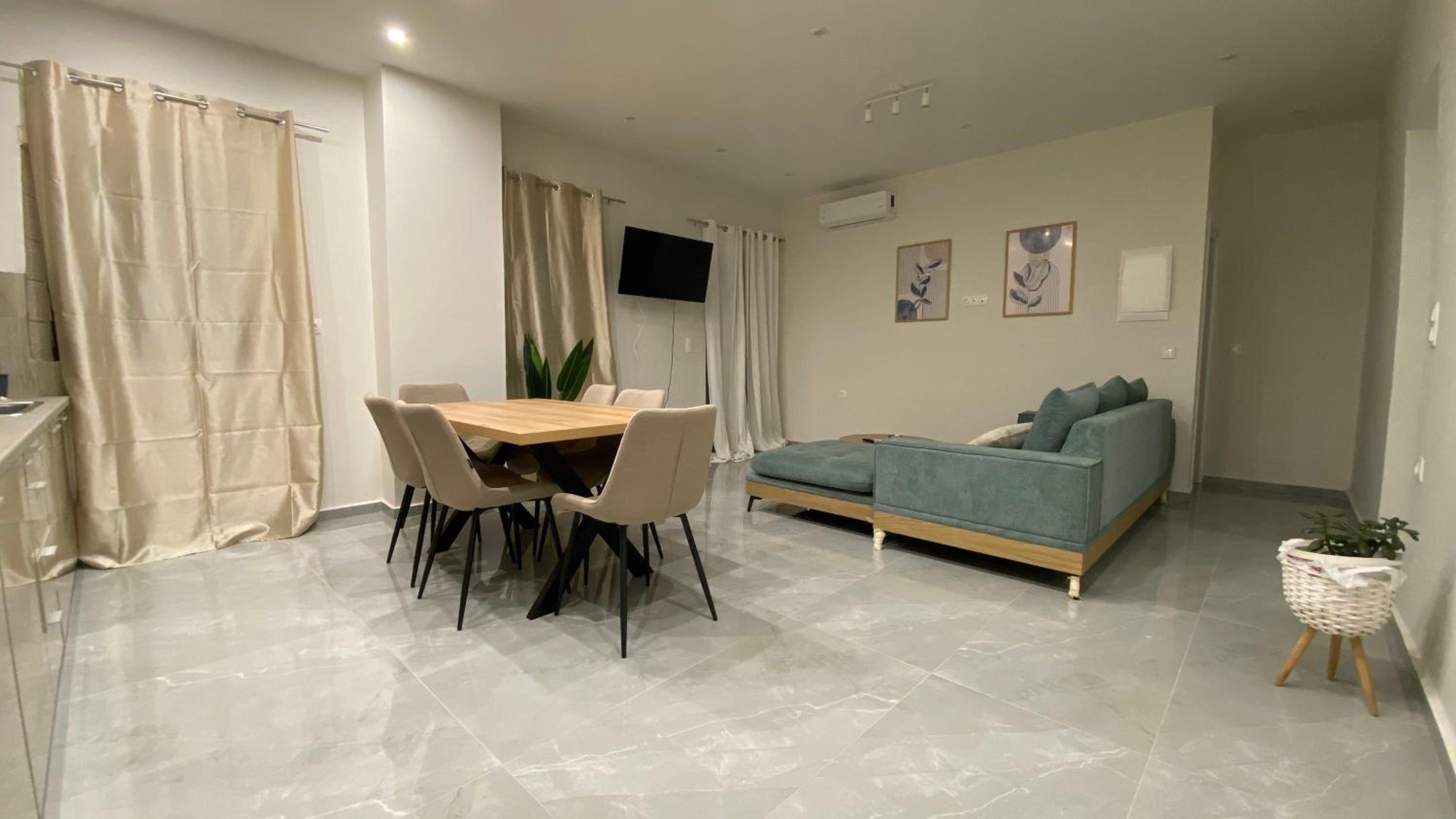 Stone Luxury Suite