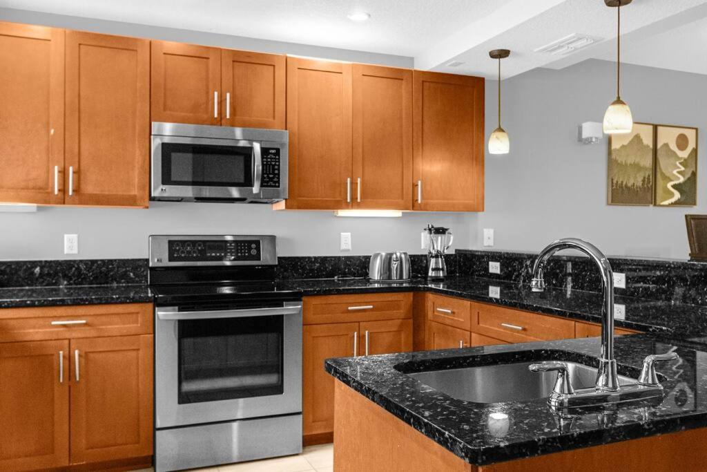 Charming 4BR Family Townhouse inside Disney Resort Area