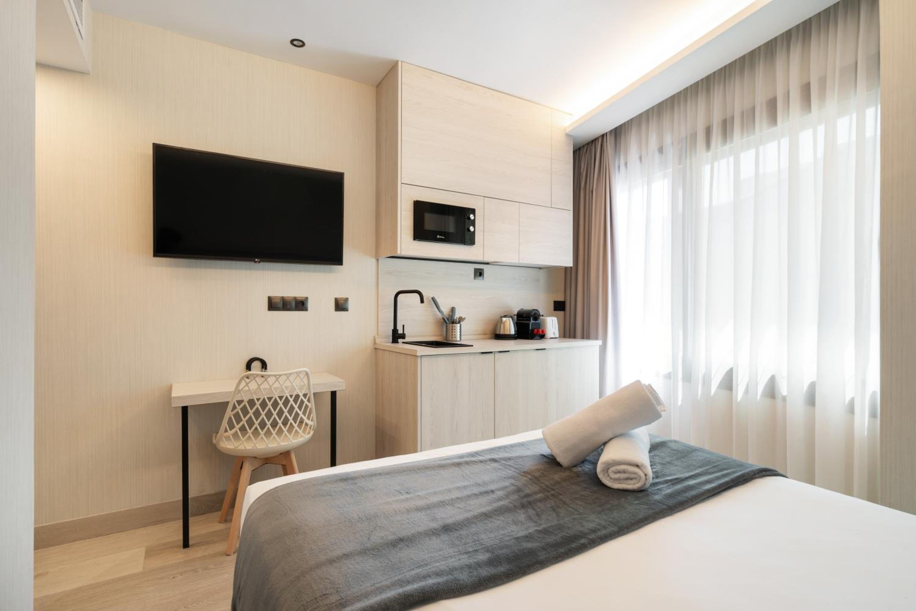 Dobo Madrid SB20