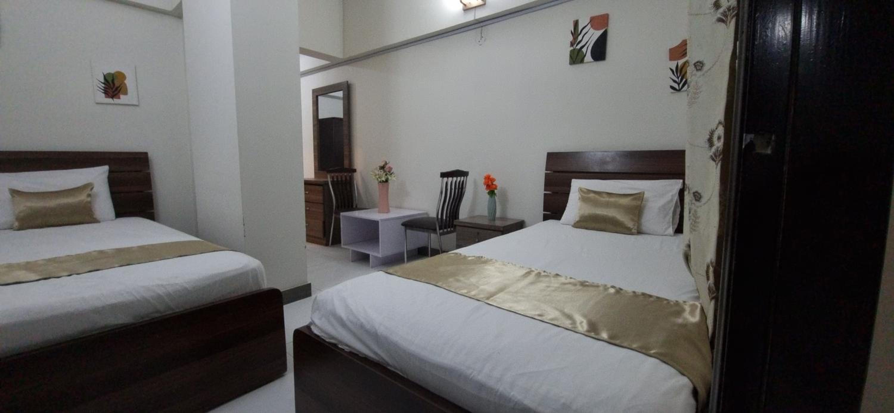 Independent Two Bedrooms Appartment with kitchen