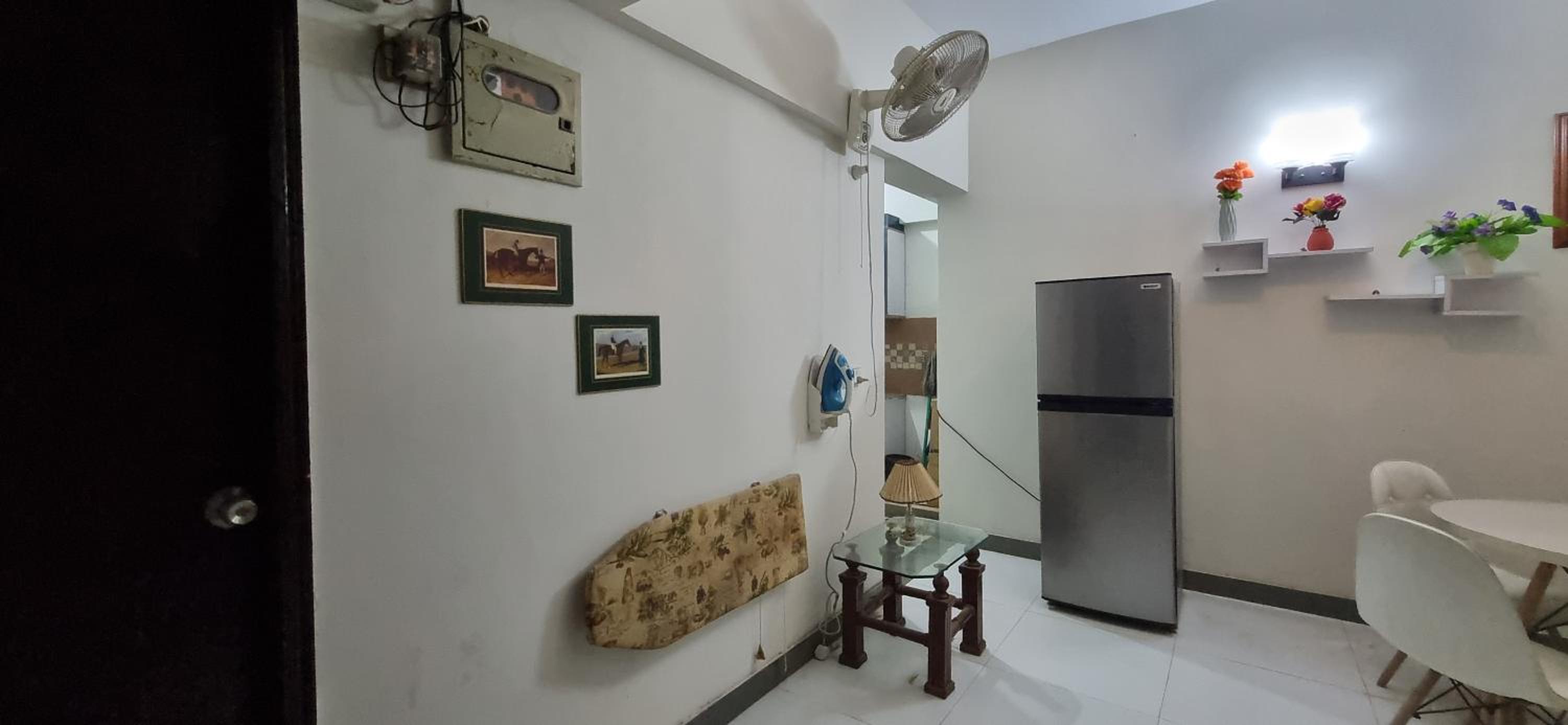 Independent Two Bedrooms Appartment with kitchen