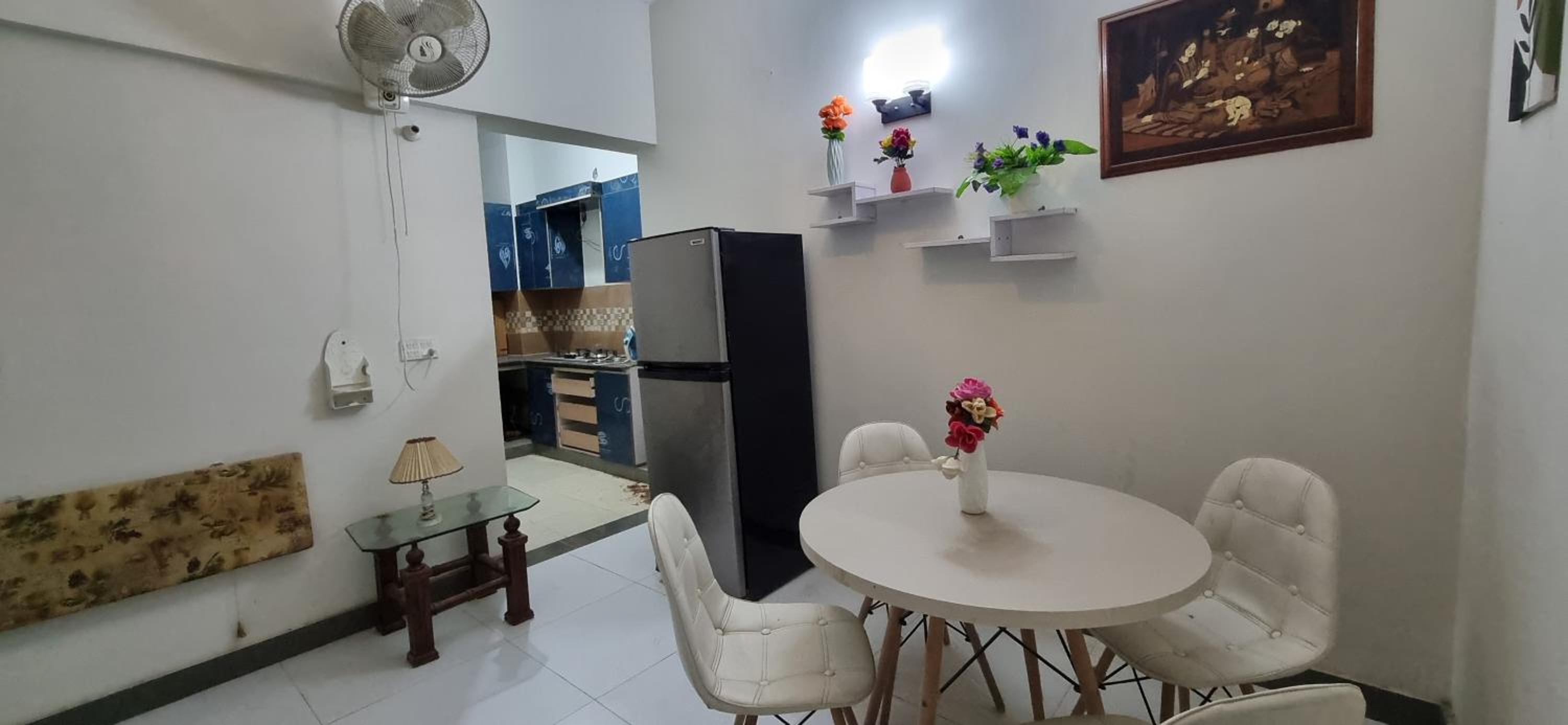Independent Two Bedrooms Appartment with kitchen