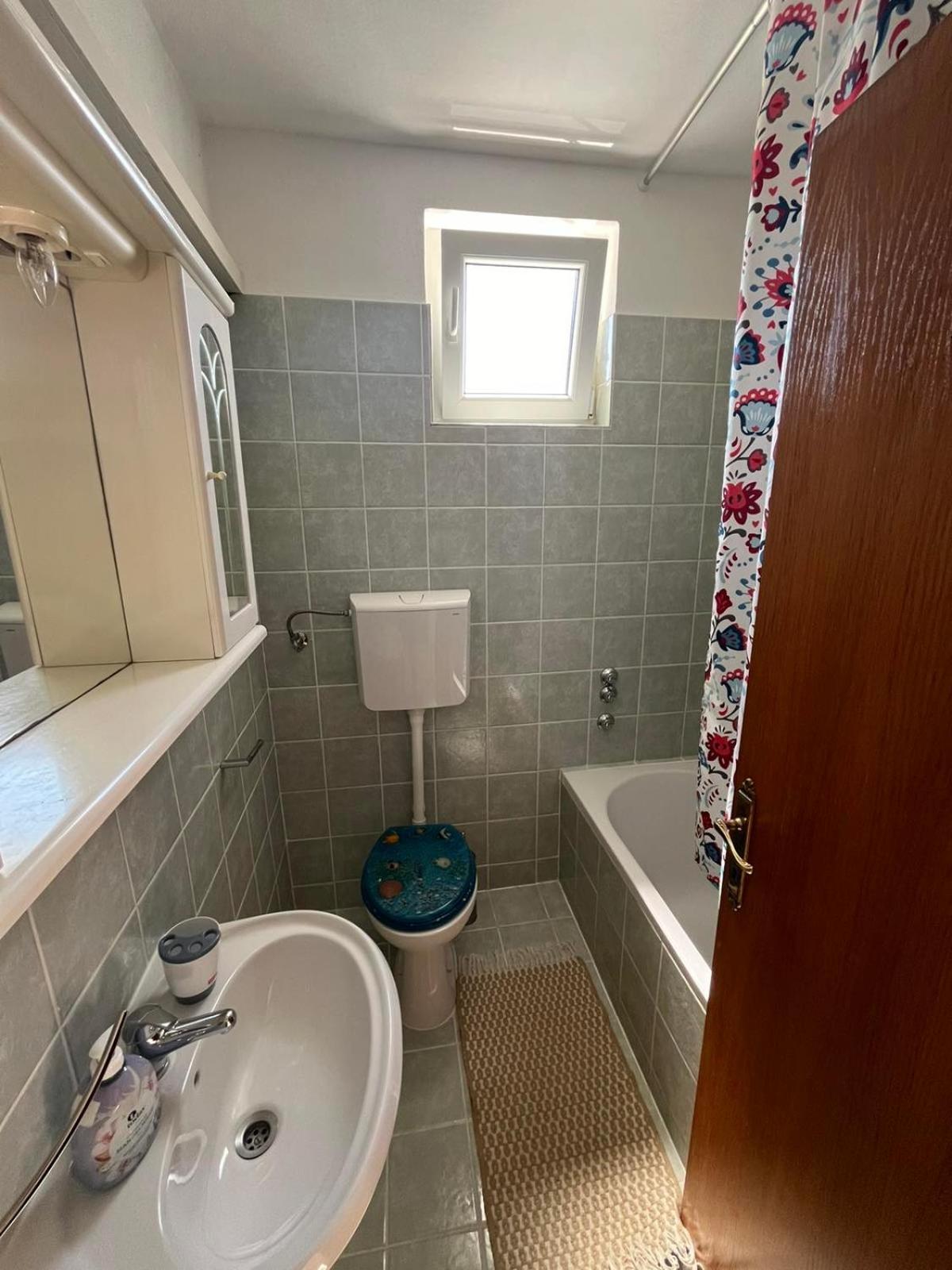 Lovorka Apartmani