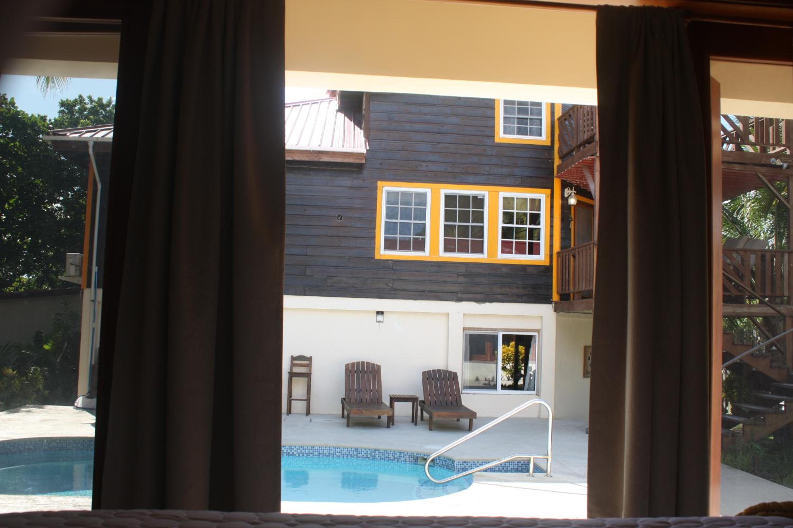 Pur Private Suites