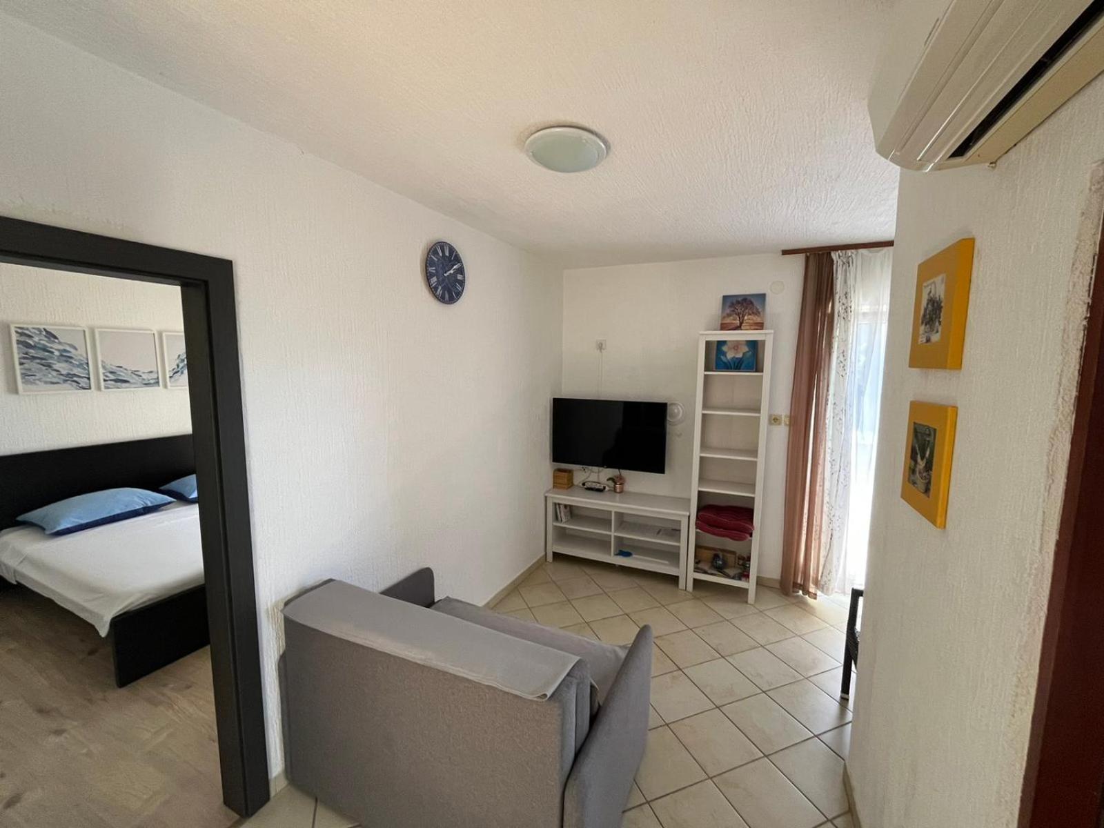 Lovorka Apartmani