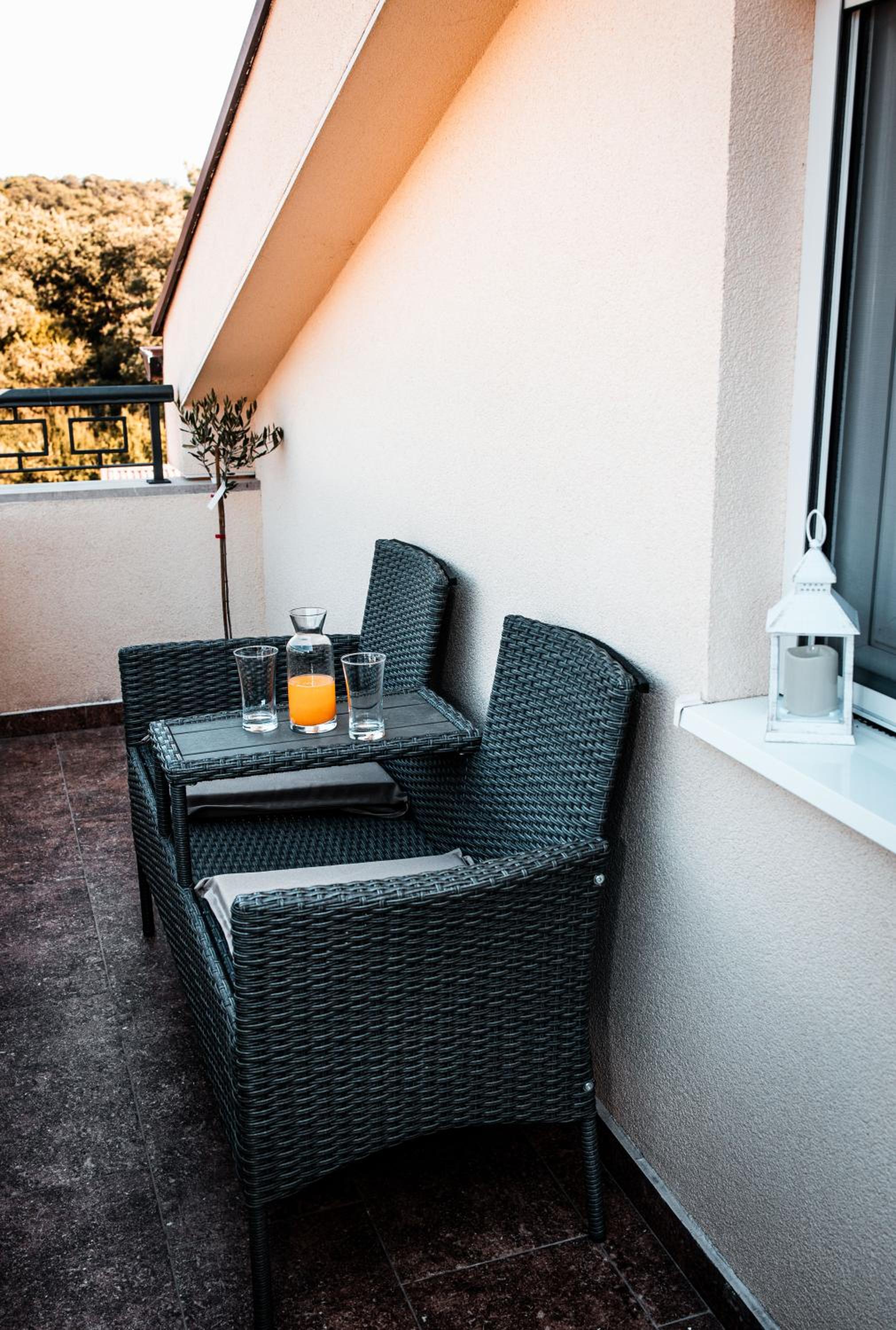 Apartman Emili Kotor-Ljesevici
