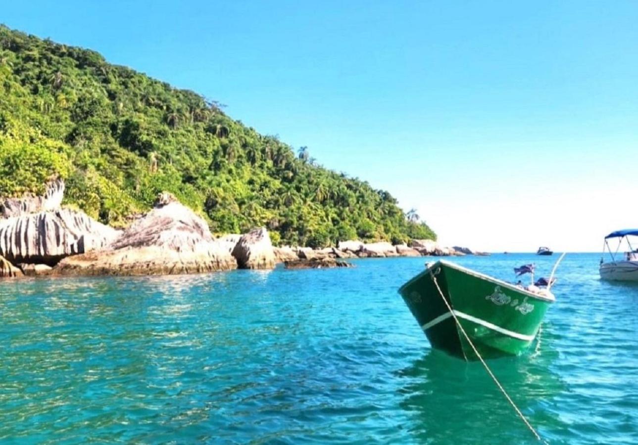 Casa a uma quadra da praia Maresias