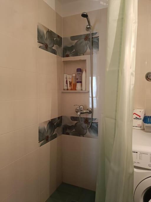 Blue lagoon studio en Korinthos — bathroom