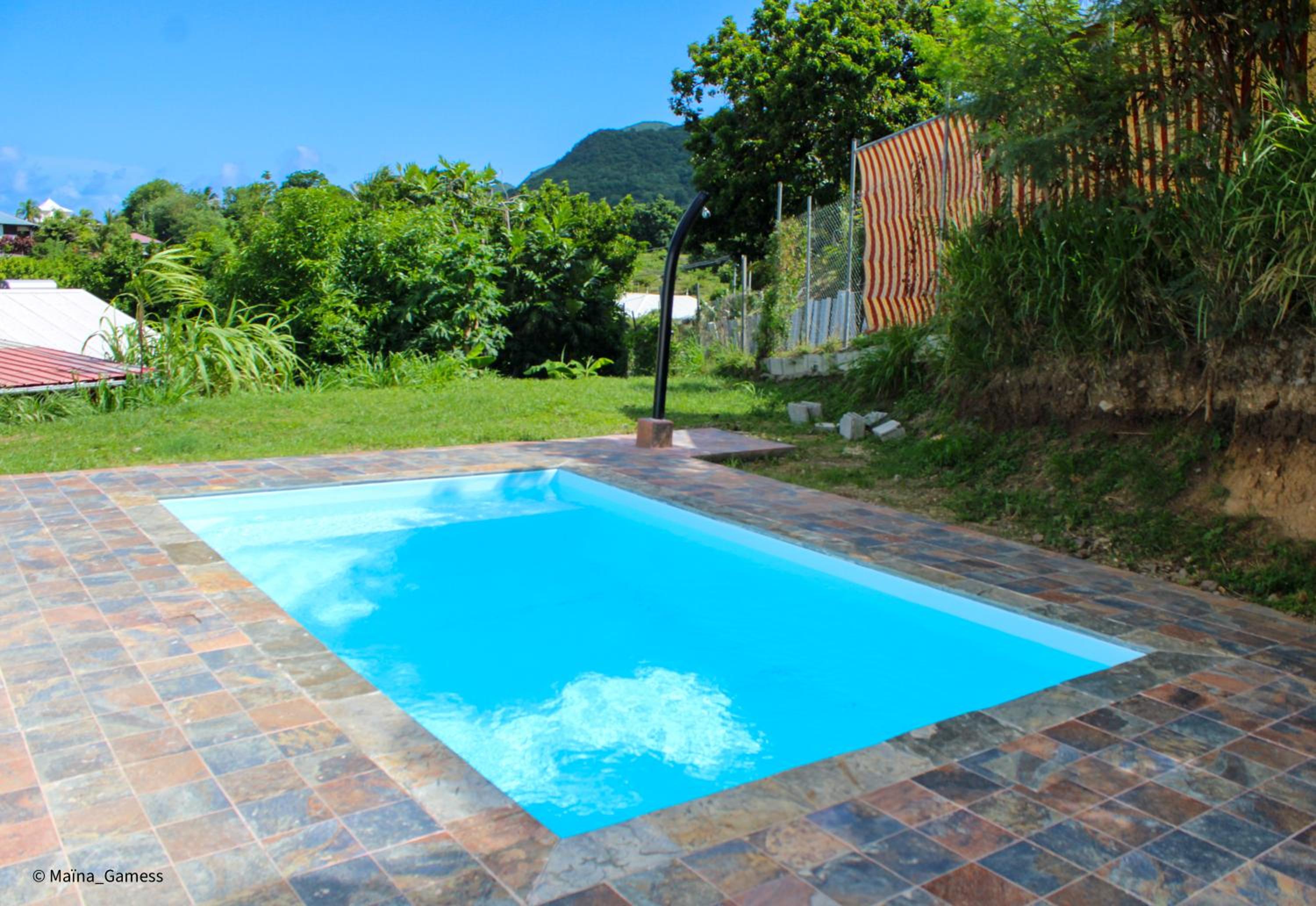 Havre de détente, F2 et studio en bas de villa avec piscine view 3