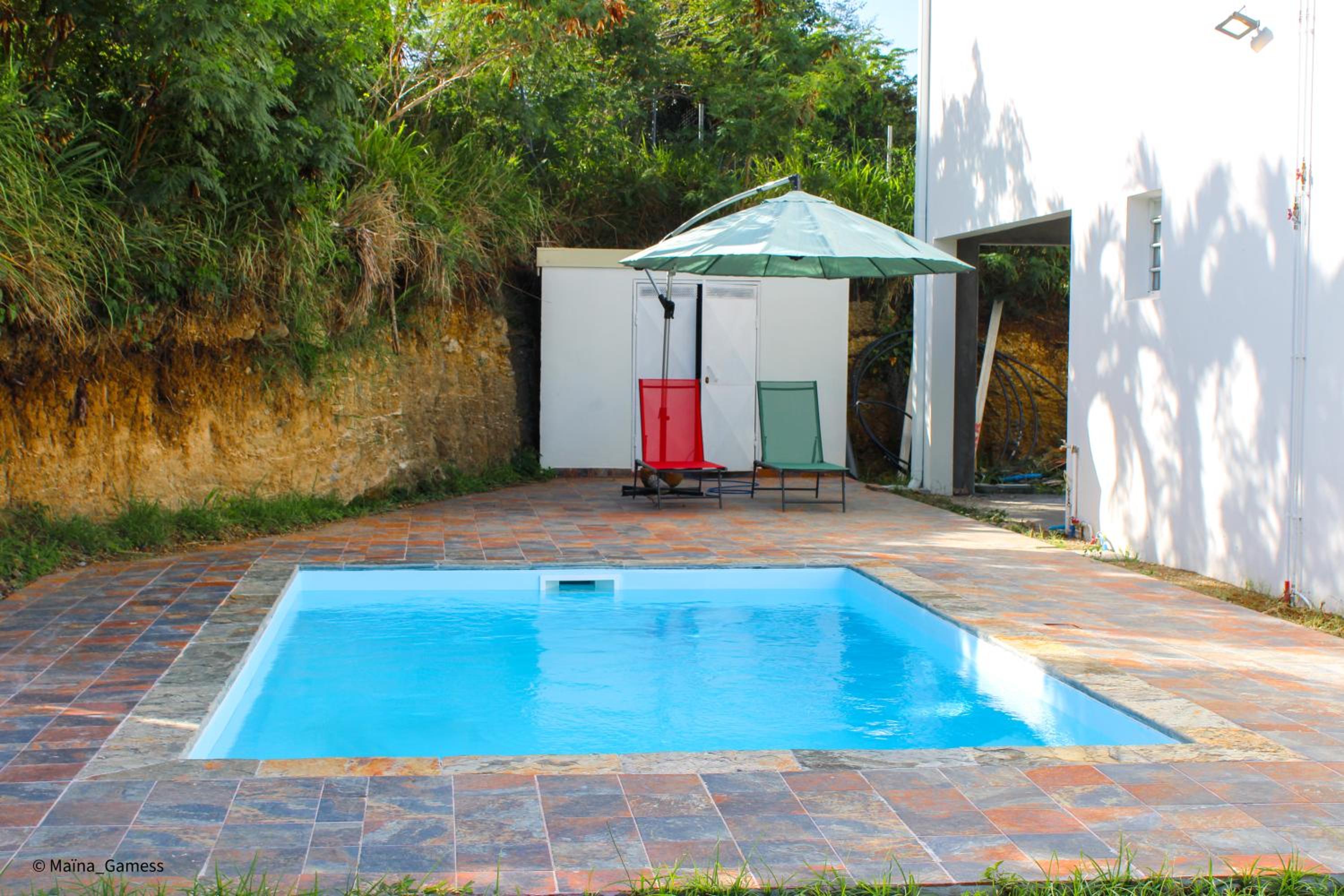 Havre de détente, F2 et studio en bas de villa avec piscine view 4