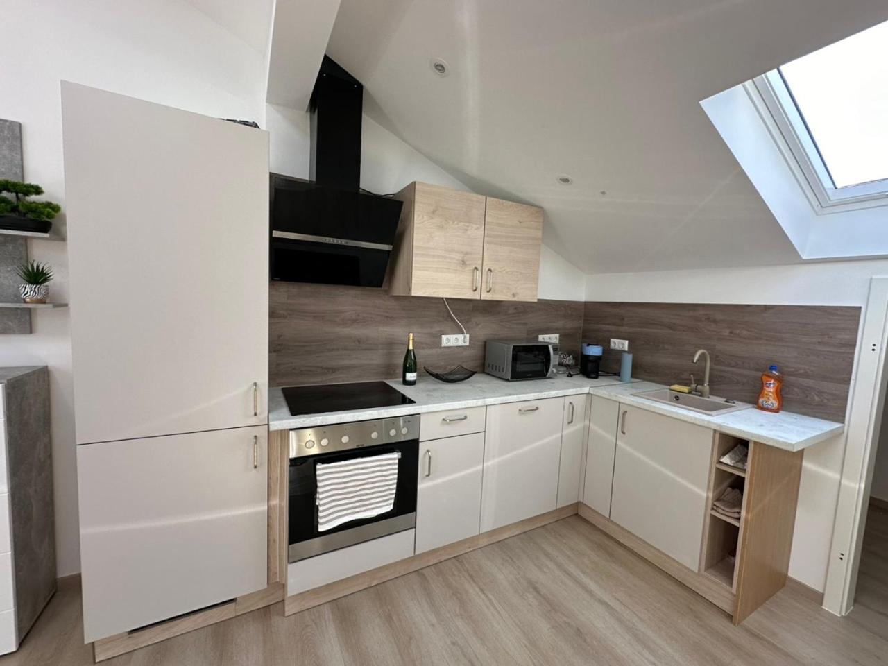 Große FerienWohnung 3 Schlafzimmer Neubau Gästehaus 120m2