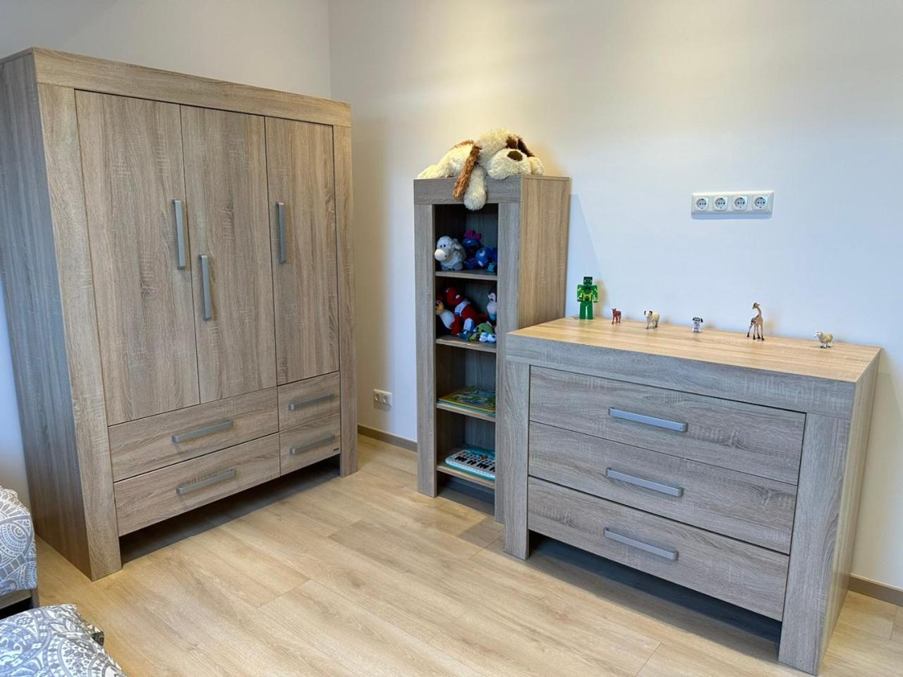 Große FerienWohnung 3 Schlafzimmer Neubau Gästehaus 120m2