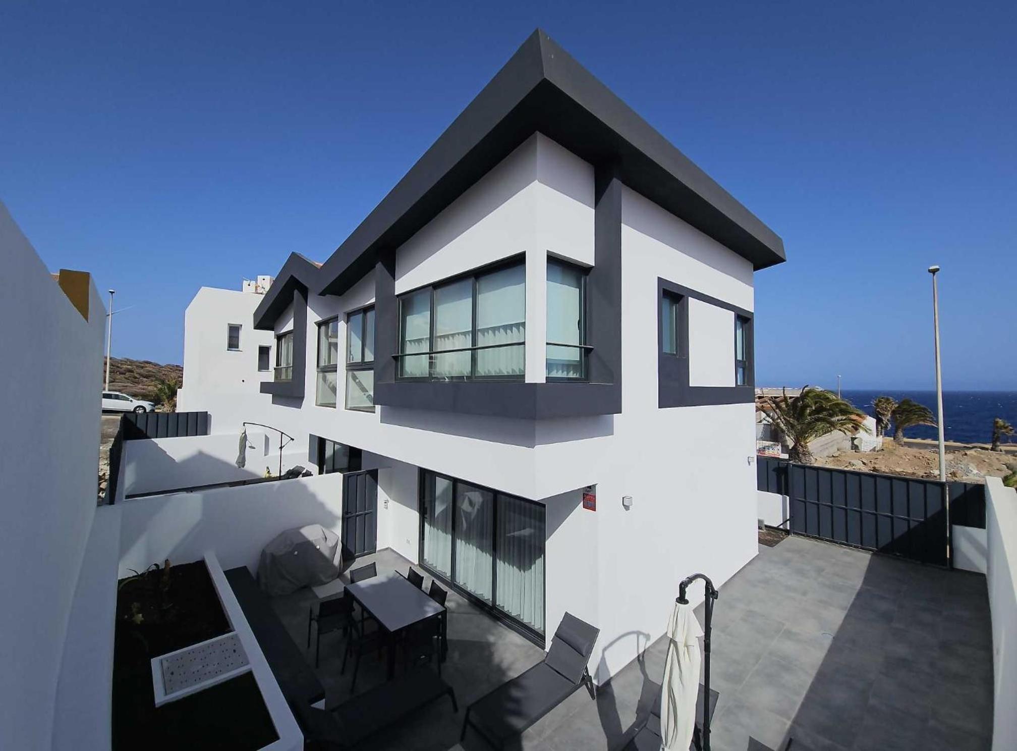 Villas Divela, Ocean View, Private & Heated Pool