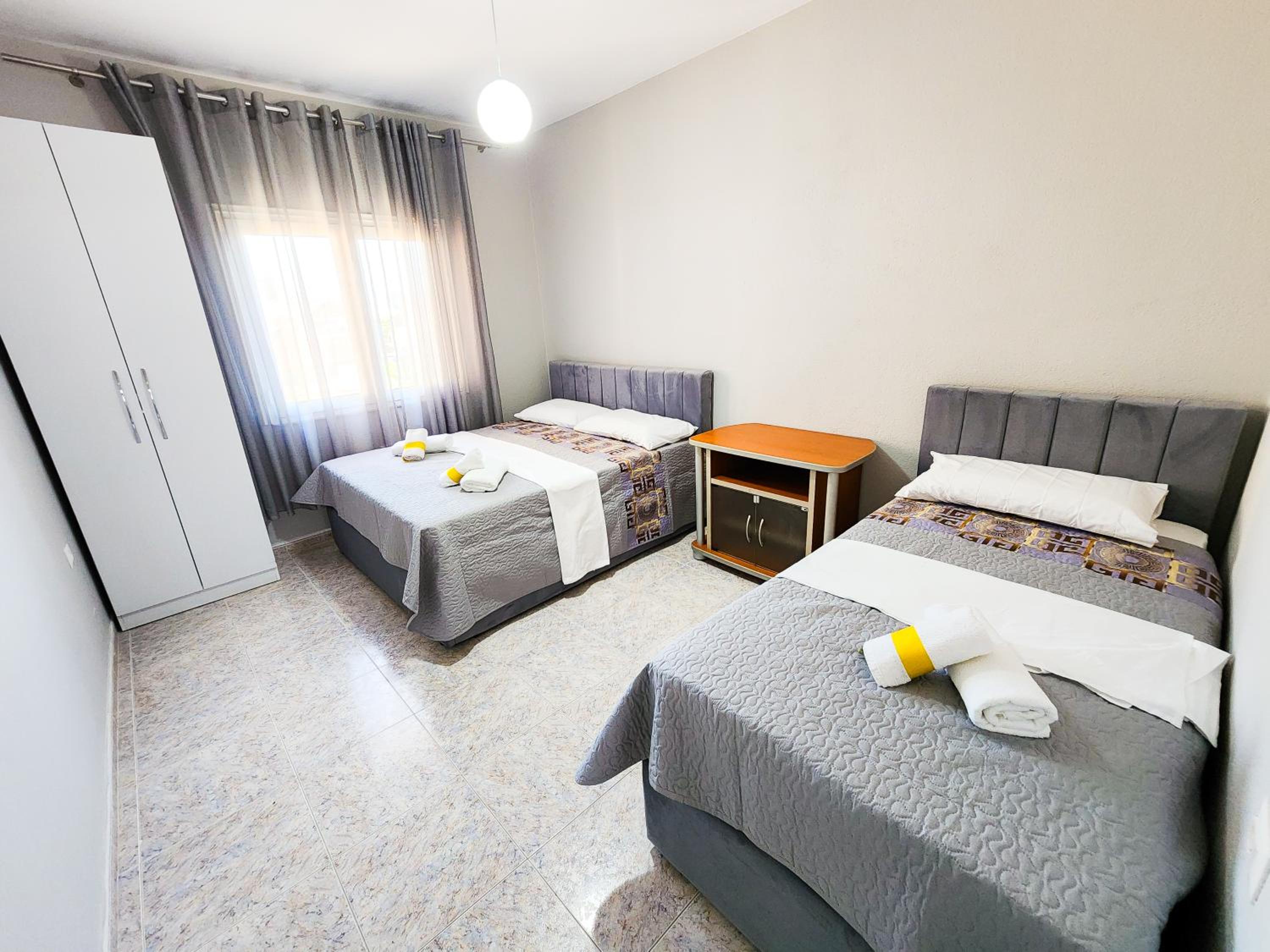 Apartment Sweet 3