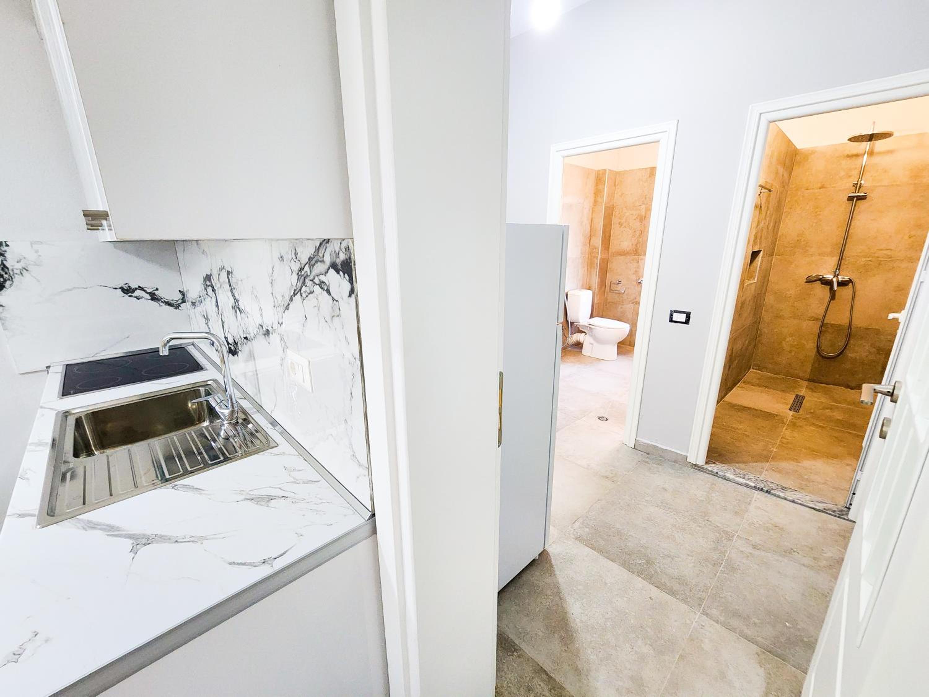 Apartment Sweet 3