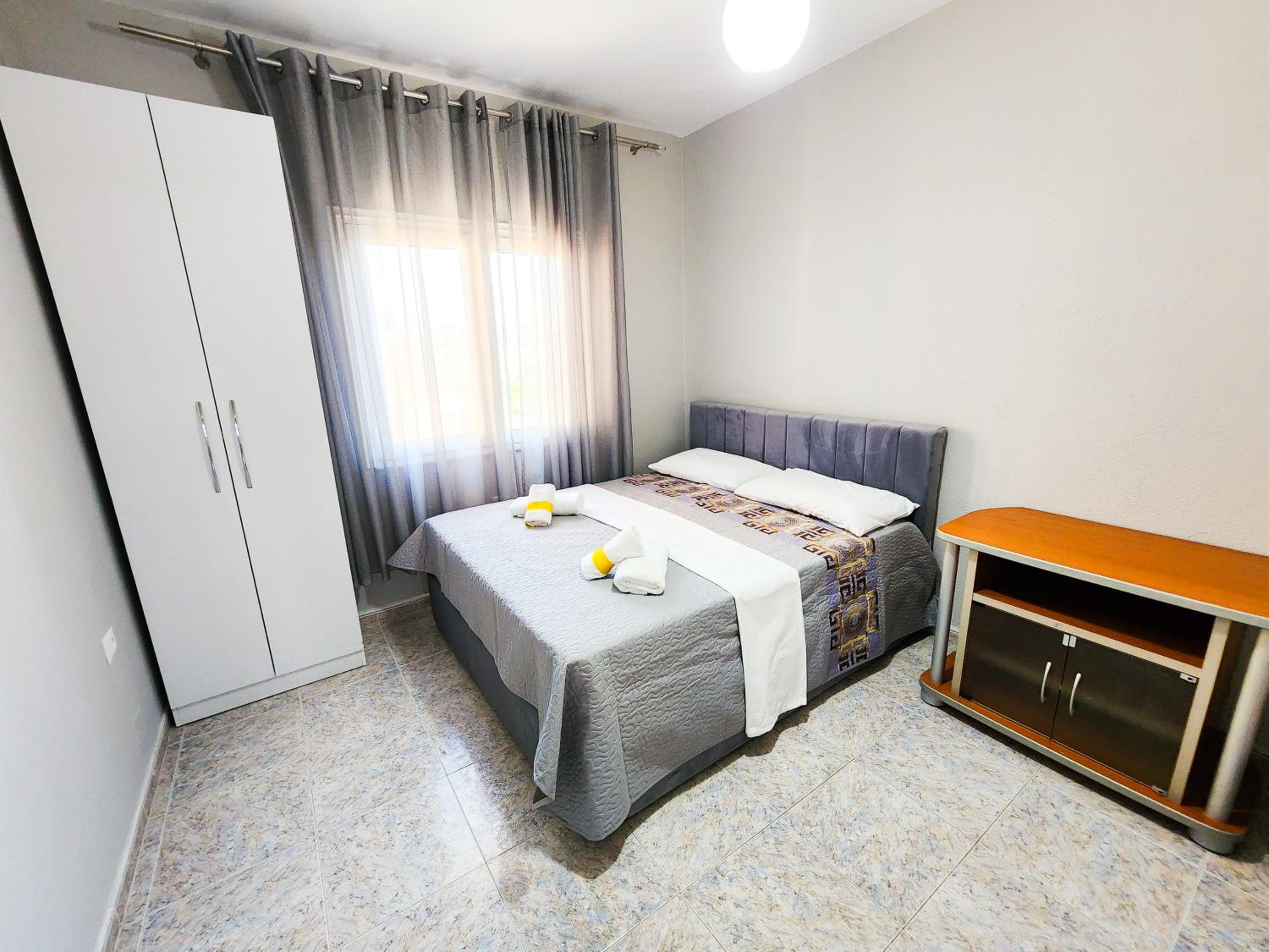Apartment Sweet 3