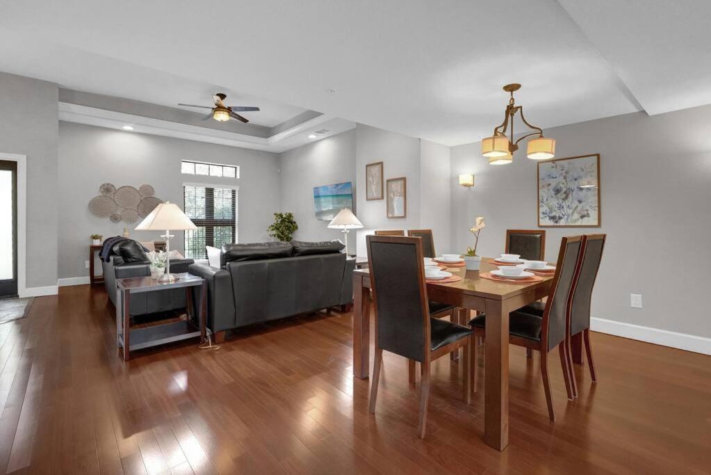 Beautiful 4BR Family Townhome at Disney Resort Area