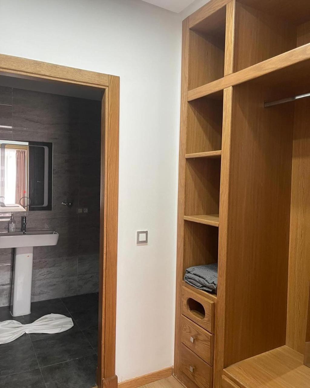 Appartement haut standing grande terrasse Malabata