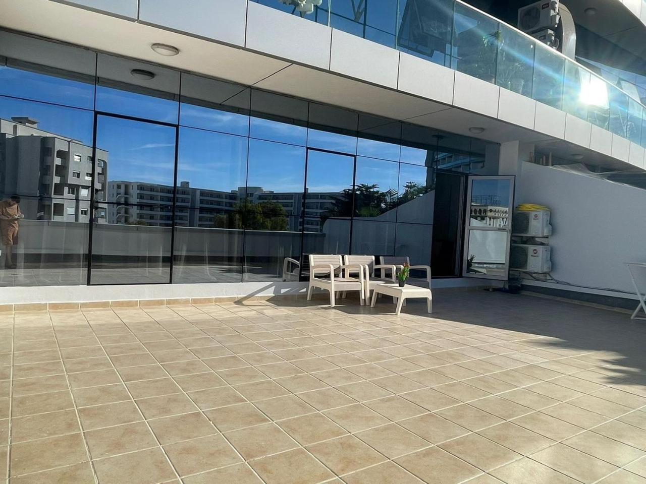 Appartement haut standing grande terrasse Malabata