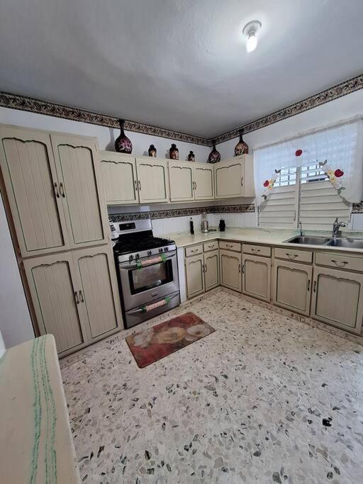 Casa Amueblada y Amplia