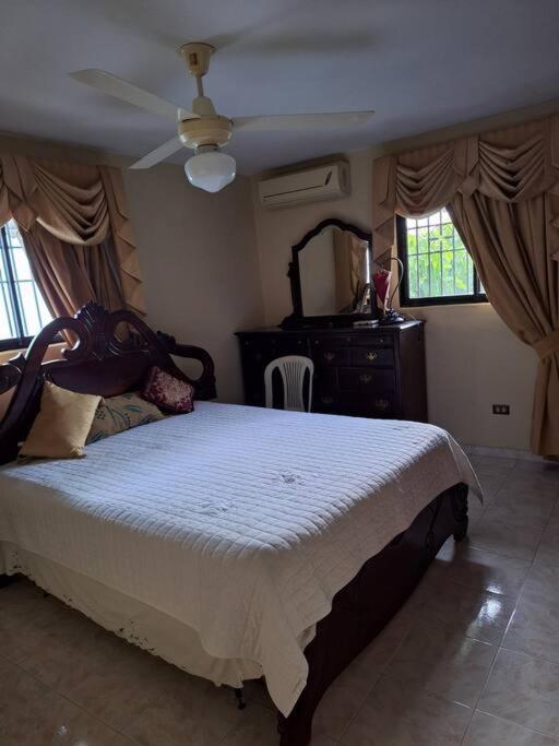 Casa Amueblada y Amplia