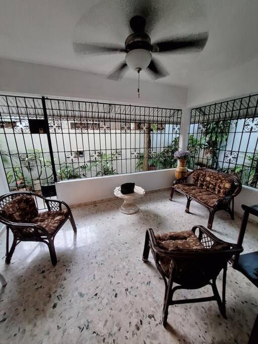 Casa Amueblada y Amplia