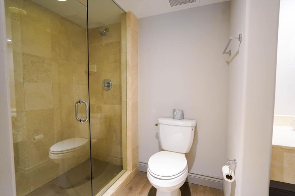 Fully Renovated At the Victoria-Carriage Hills