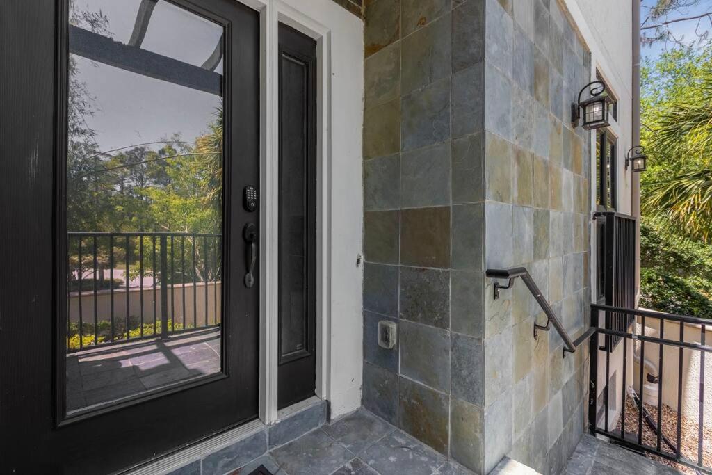 Stunning 4BR Family Townhome 5 min from Disney World