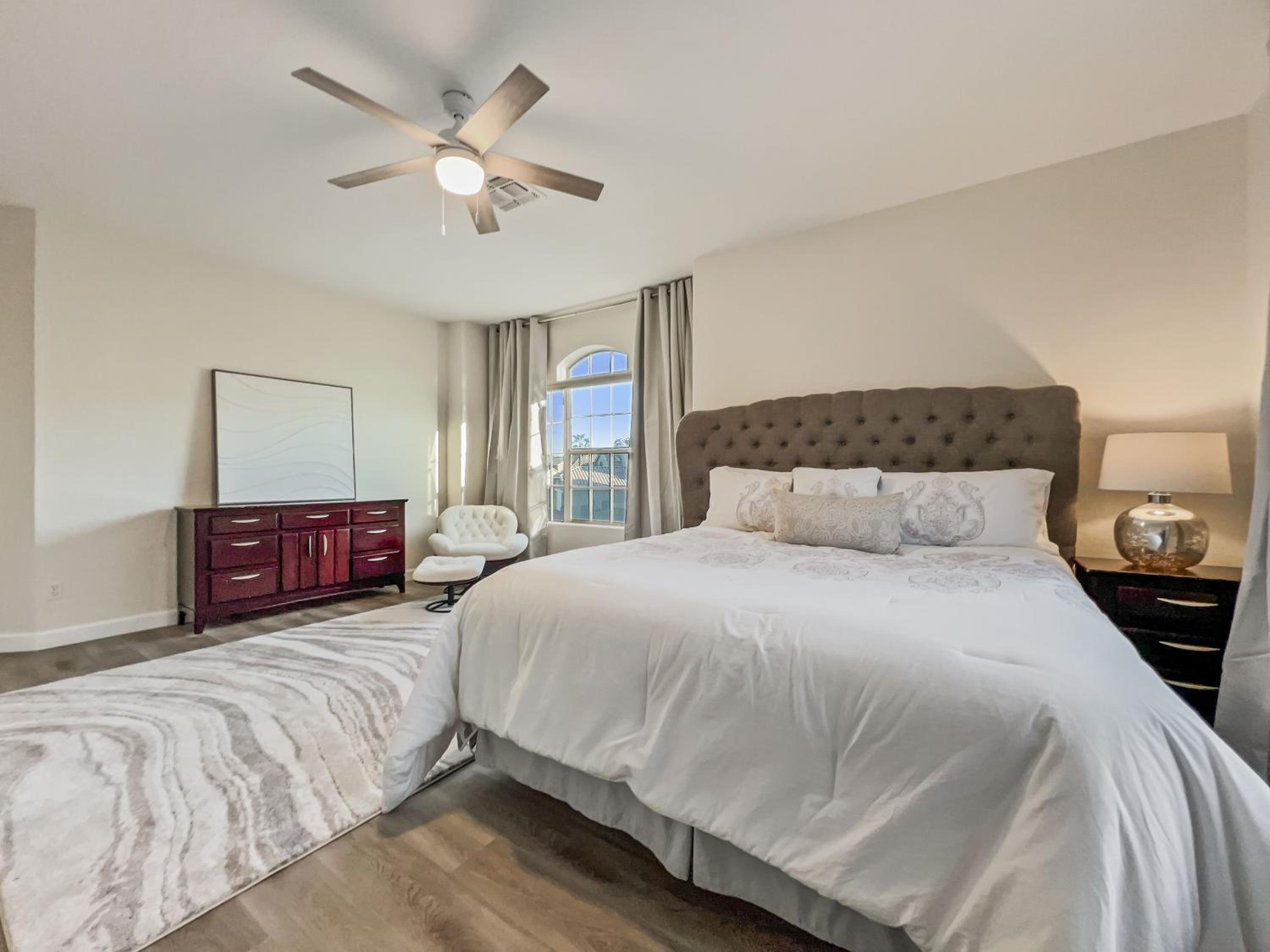 Edgewater Gilbert